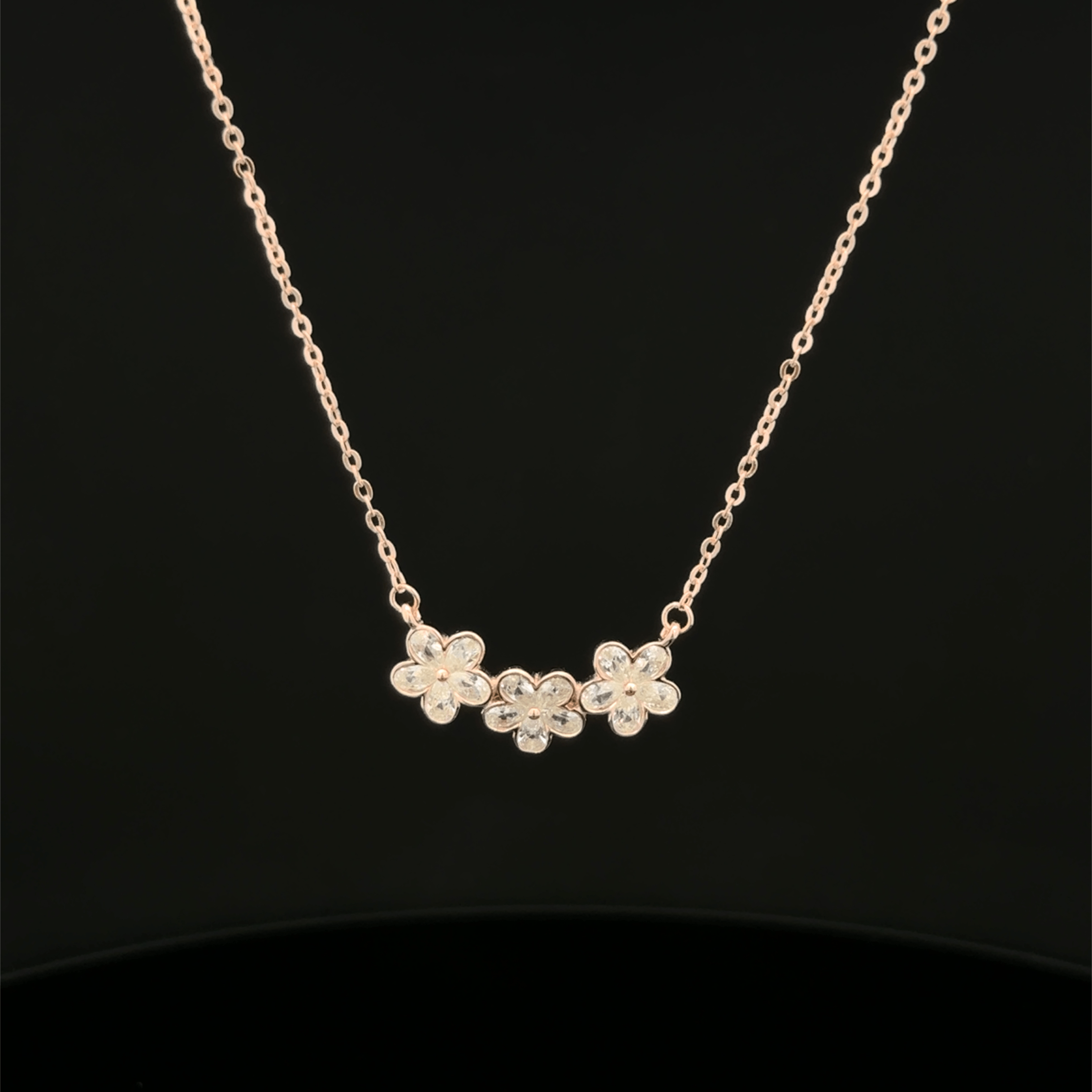 Flower rose gold chain pendant