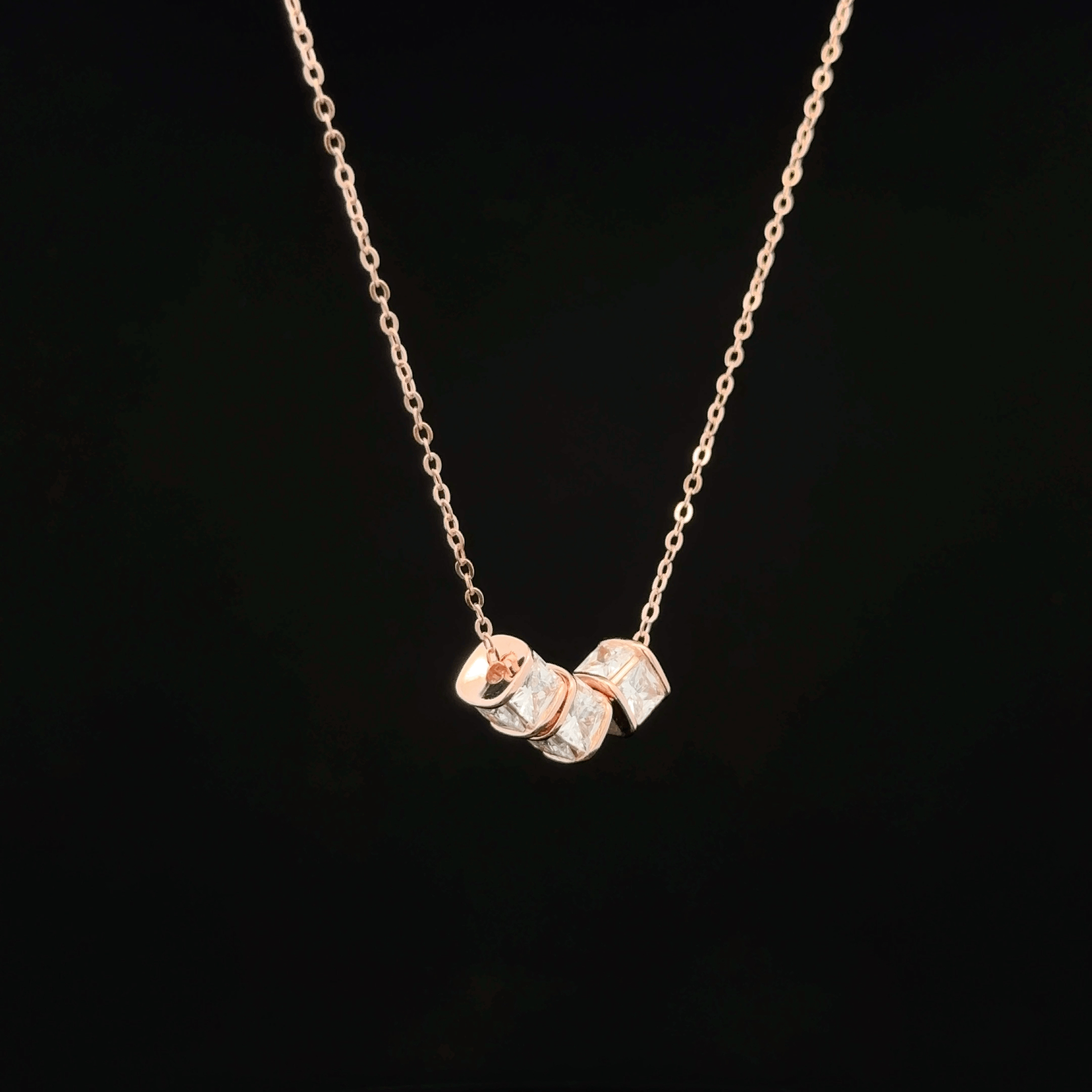 Cubic rose gold chain pendant