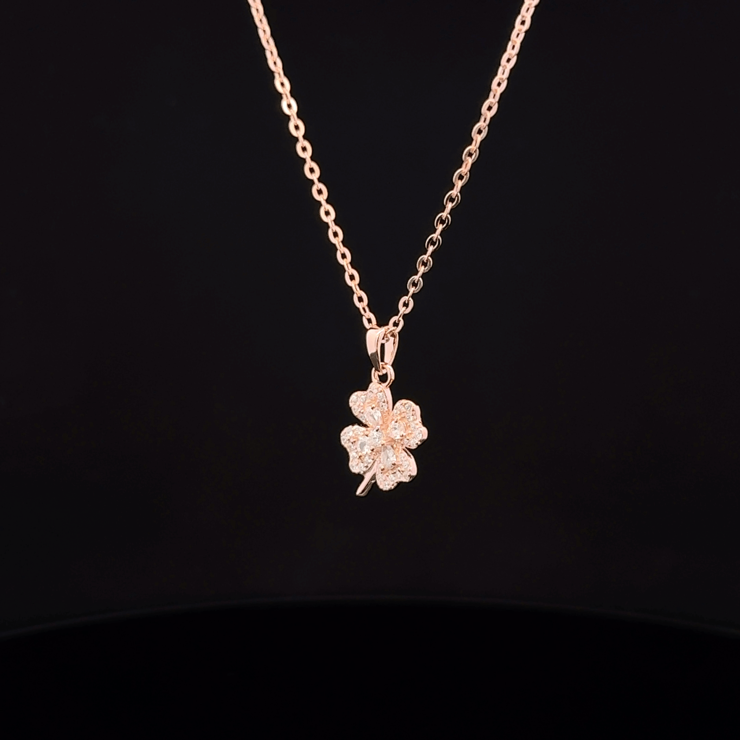 Flower rose gold chain pendant