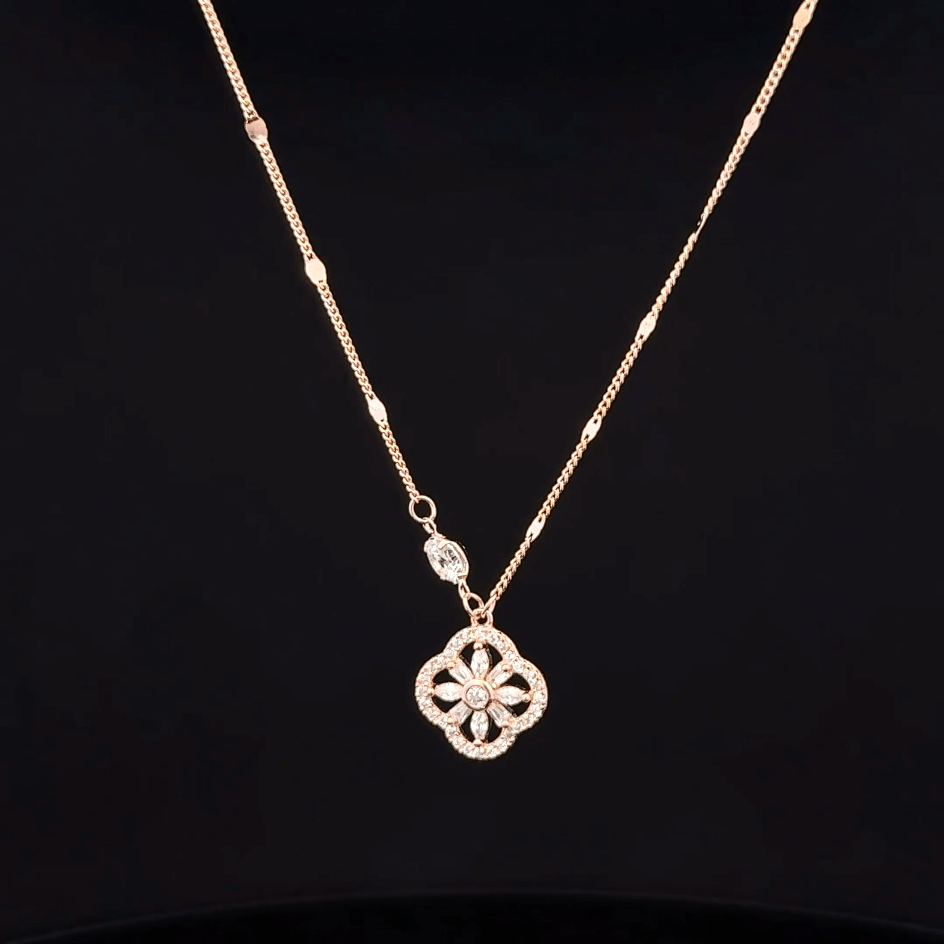 Flower rose gold chain pendant