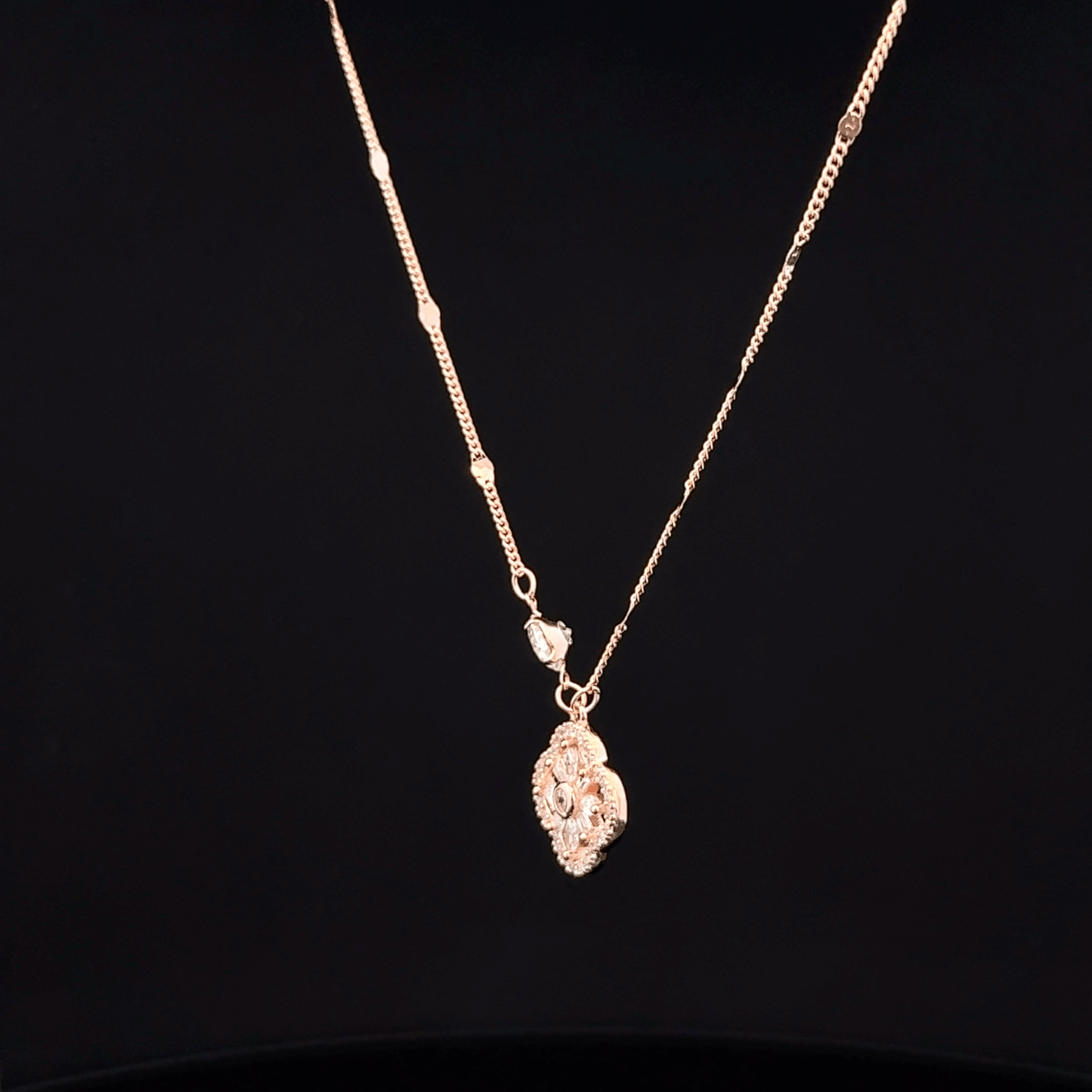 Flower rose gold chain pendant
