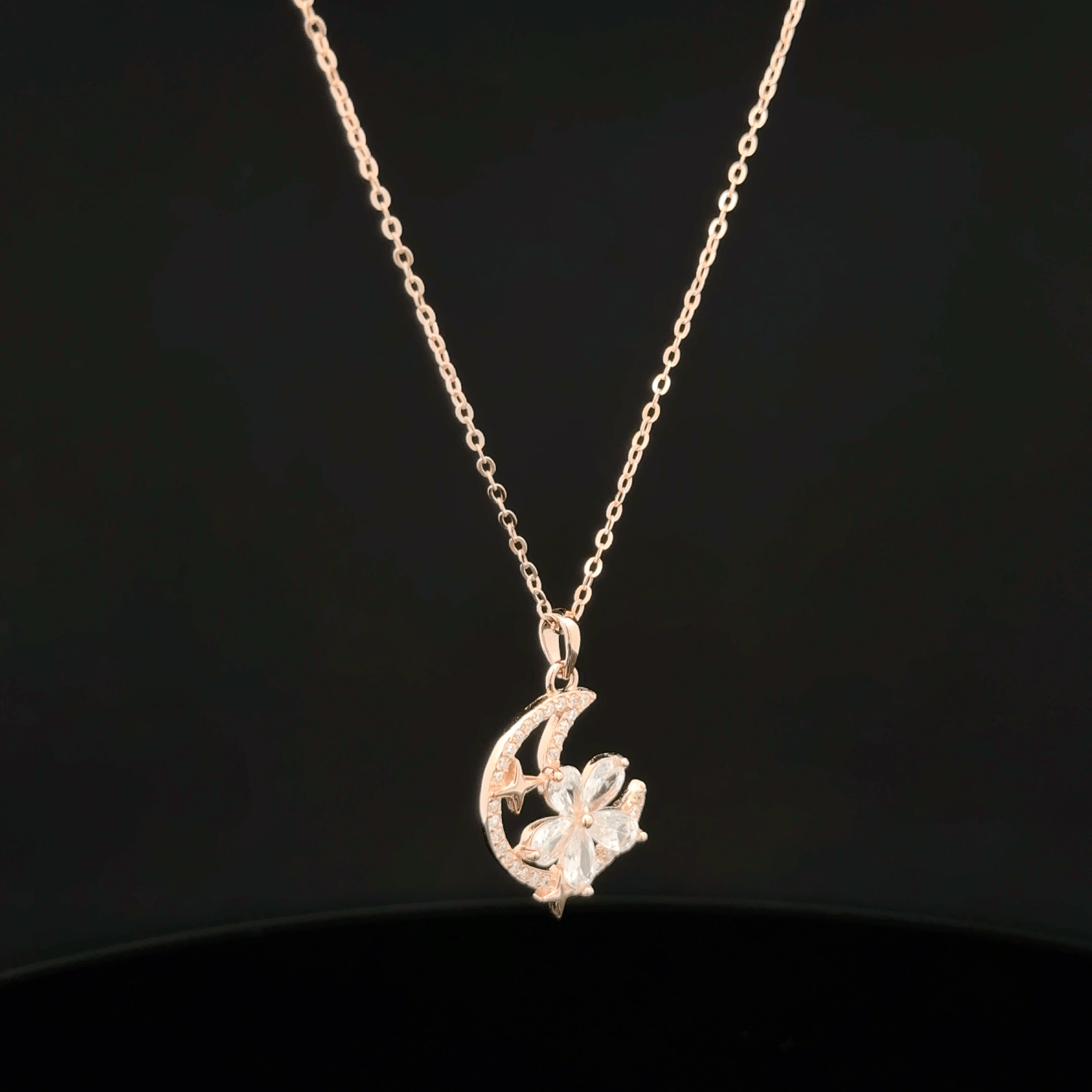 Halfmoon & flower rose gold chain pendant