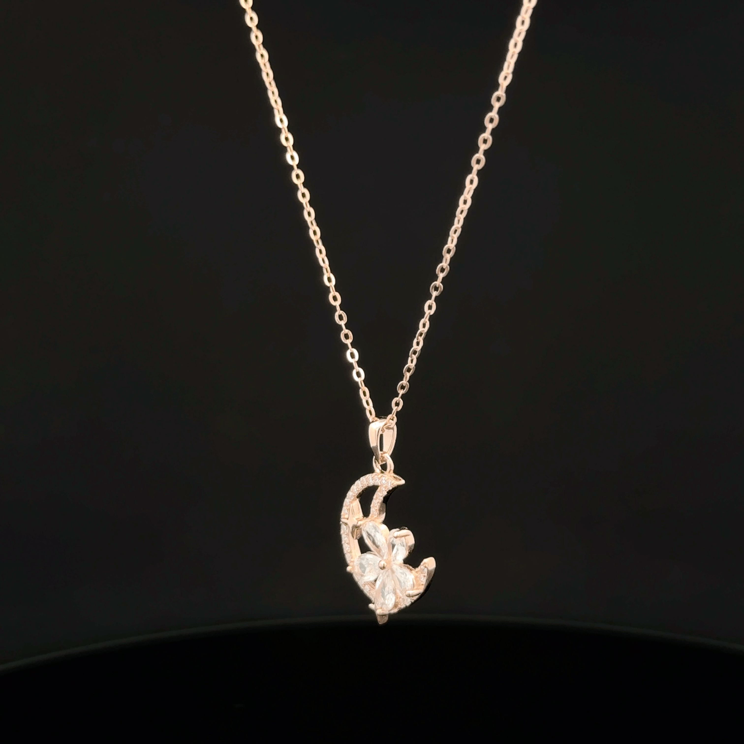 Halfmoon & flower rose gold chain pendant