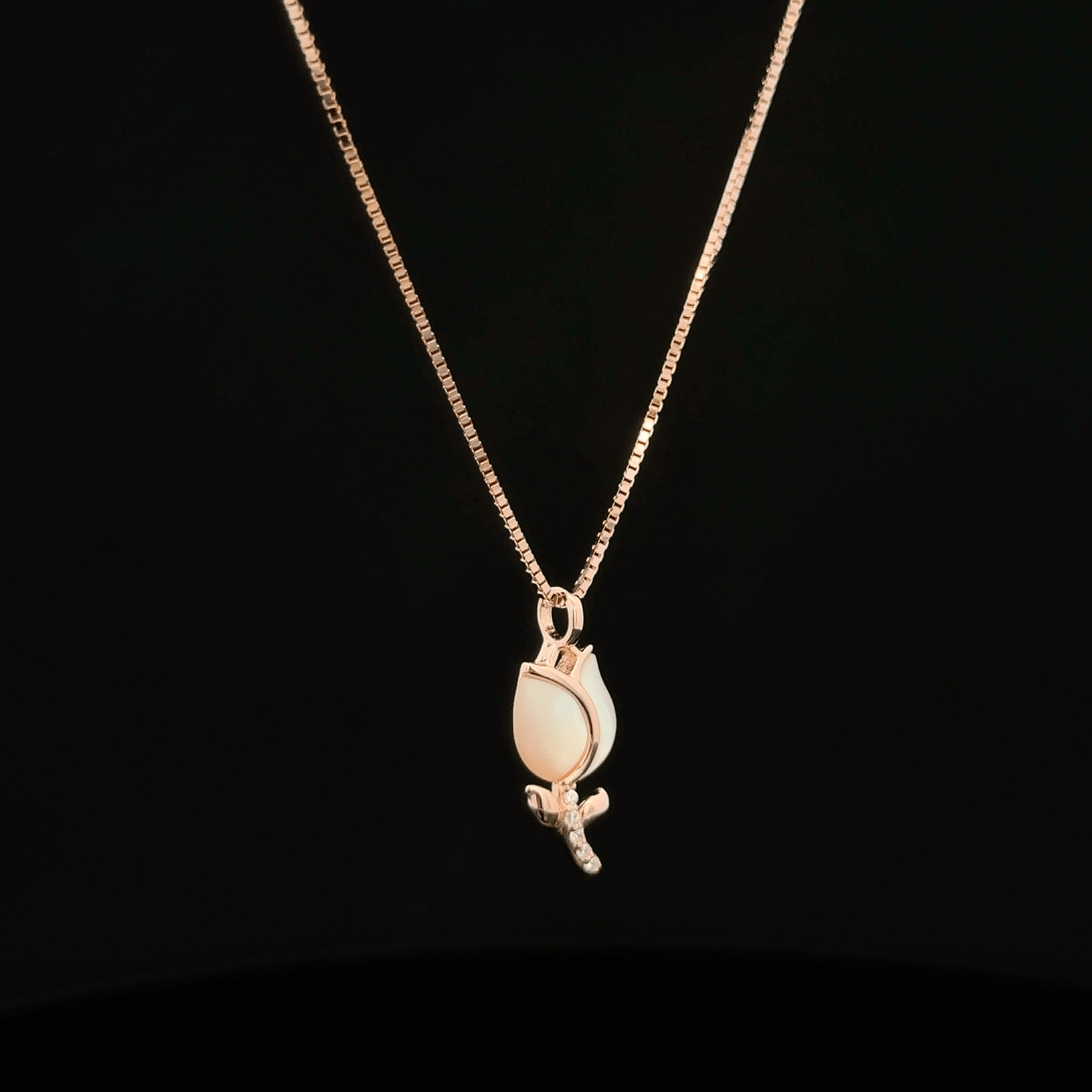 Lotus rose gold chain pendant