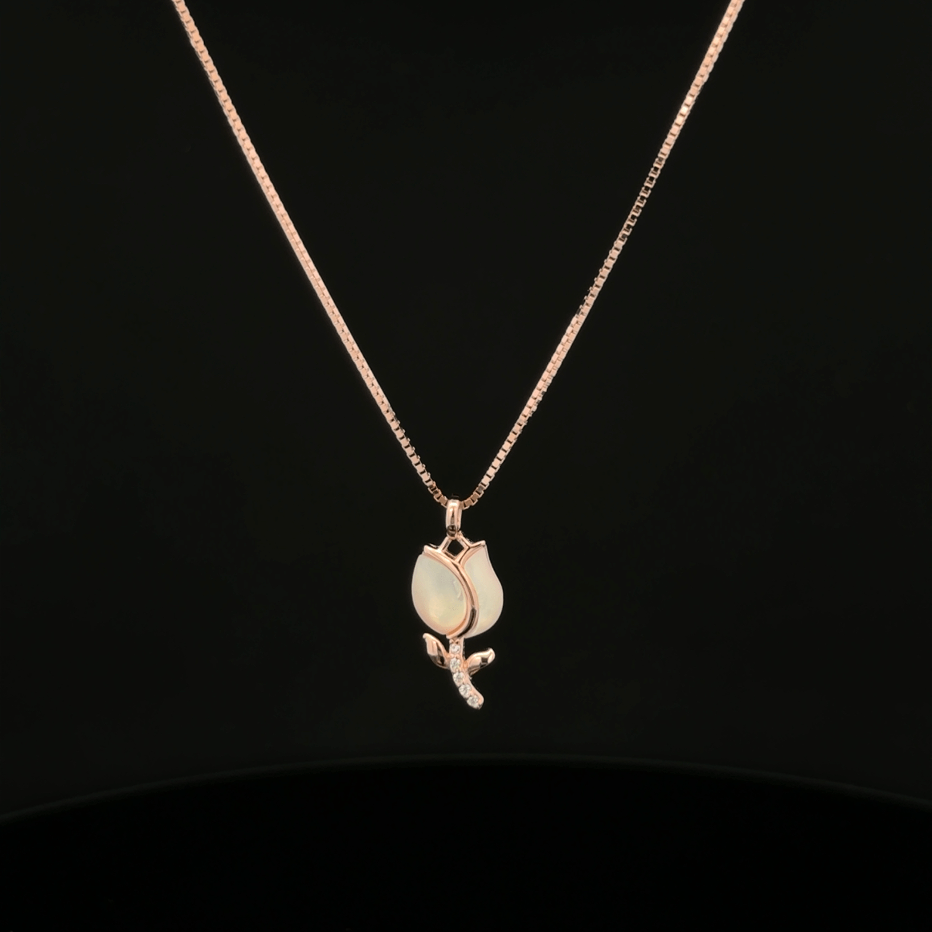 Lotus rose gold chain pendant