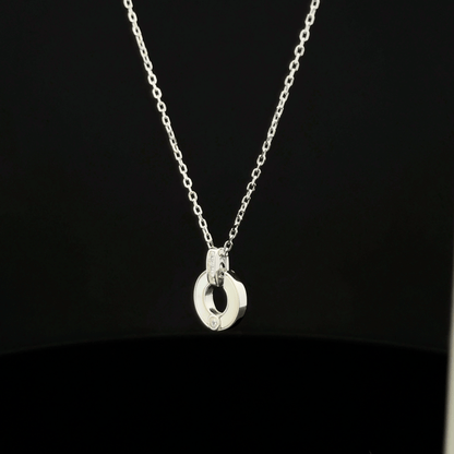 CIRCLE CHAIN WITH PENDANT