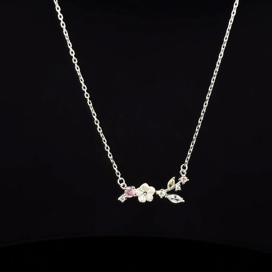 FLOWER CHAIN WITH PENDANT