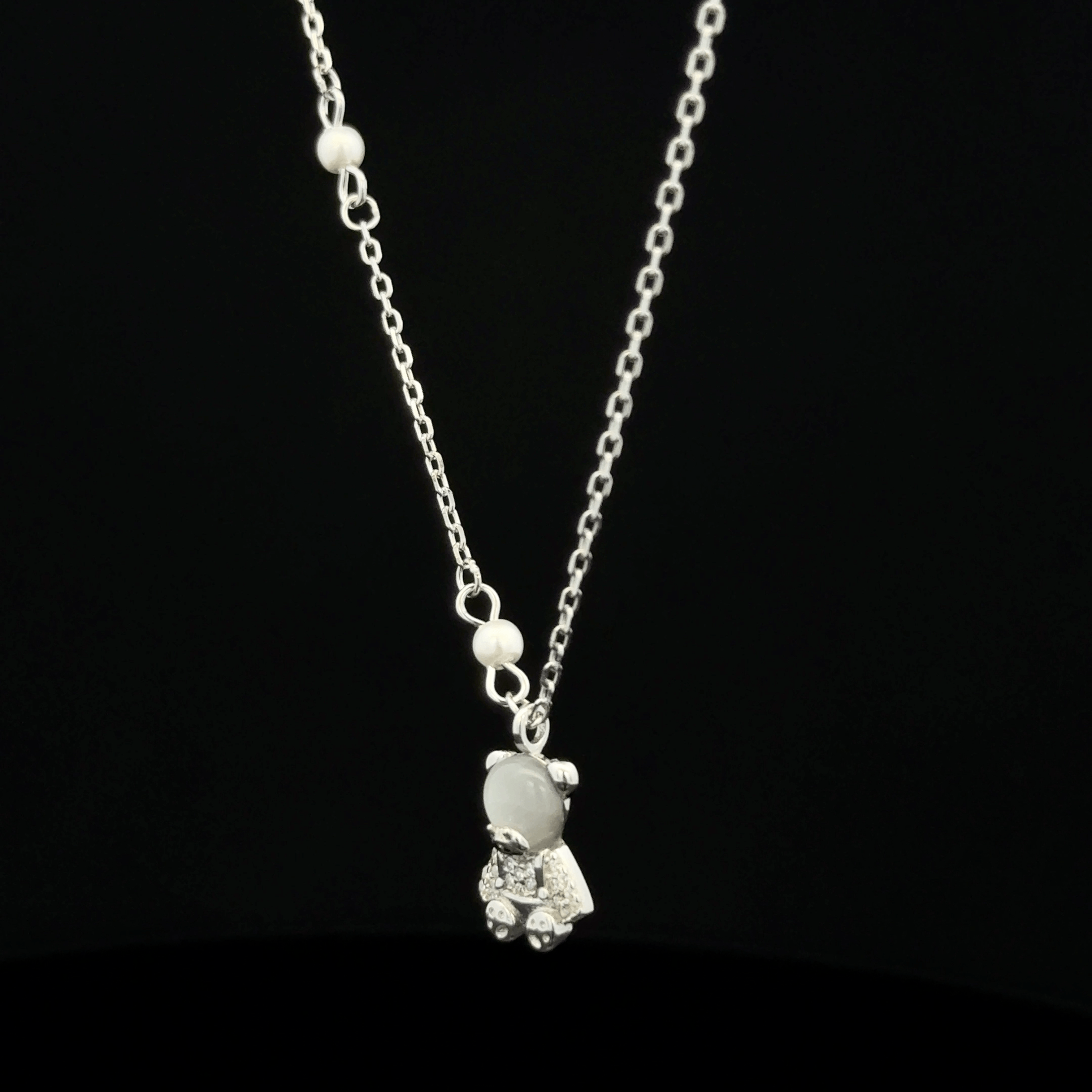 BEAR CHAIN WITH PENDANT