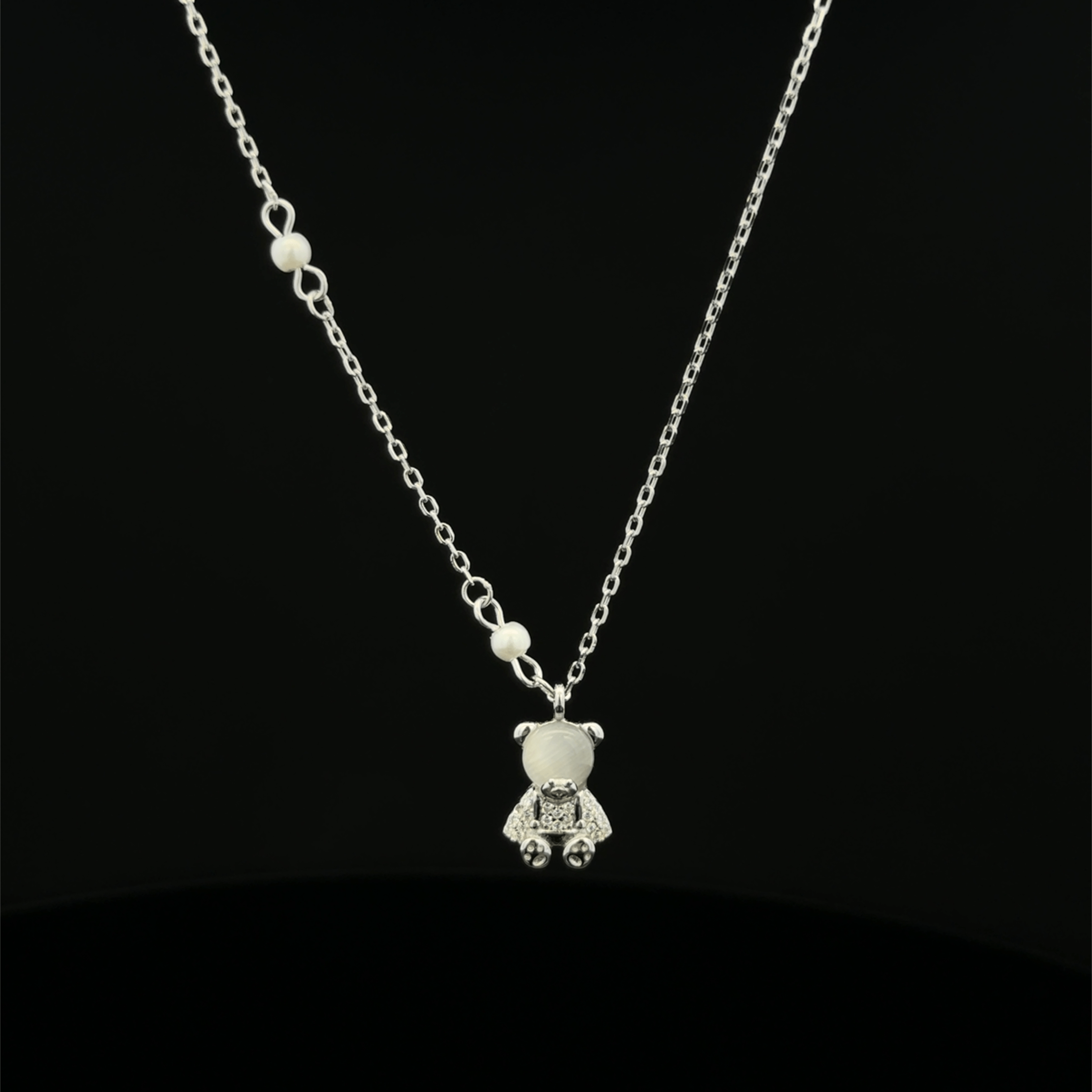 BEAR CHAIN WITH PENDANT
