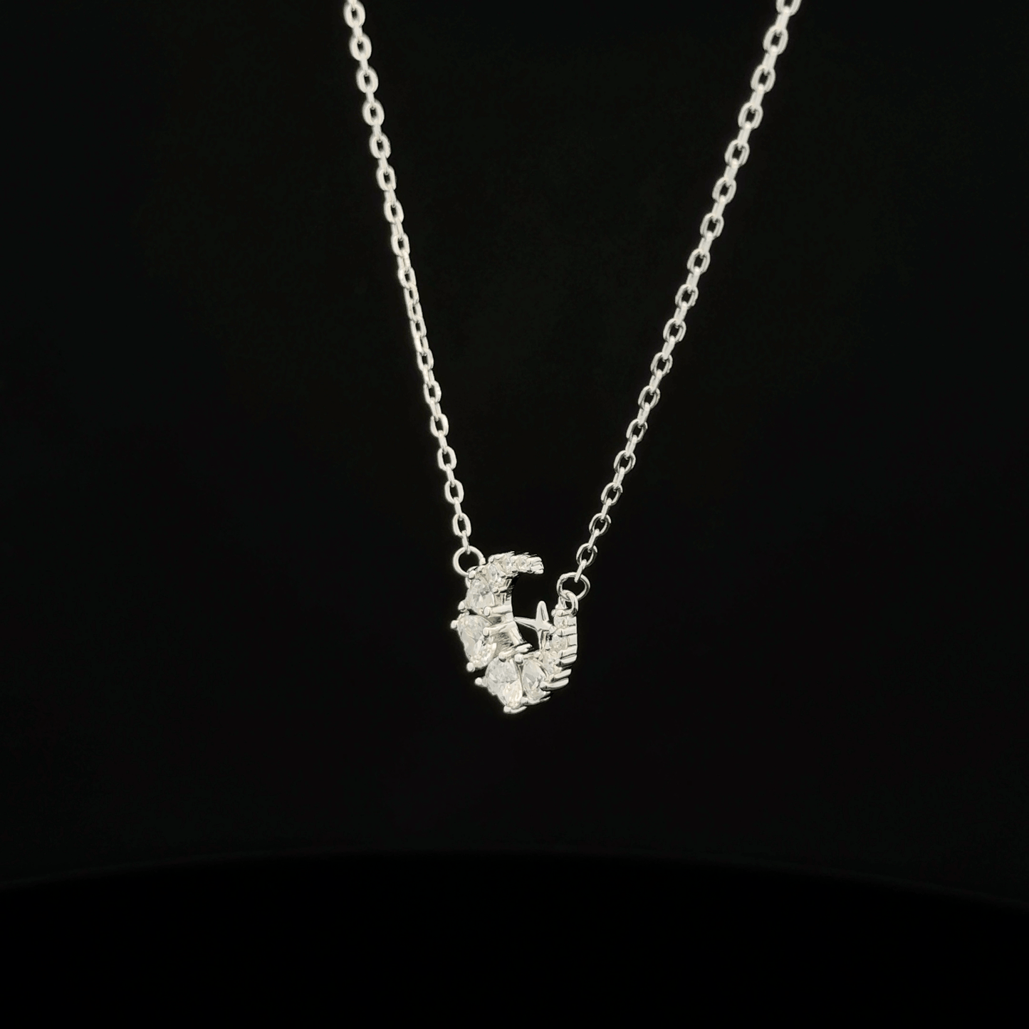 MOON CHAIN WITH PENDANT