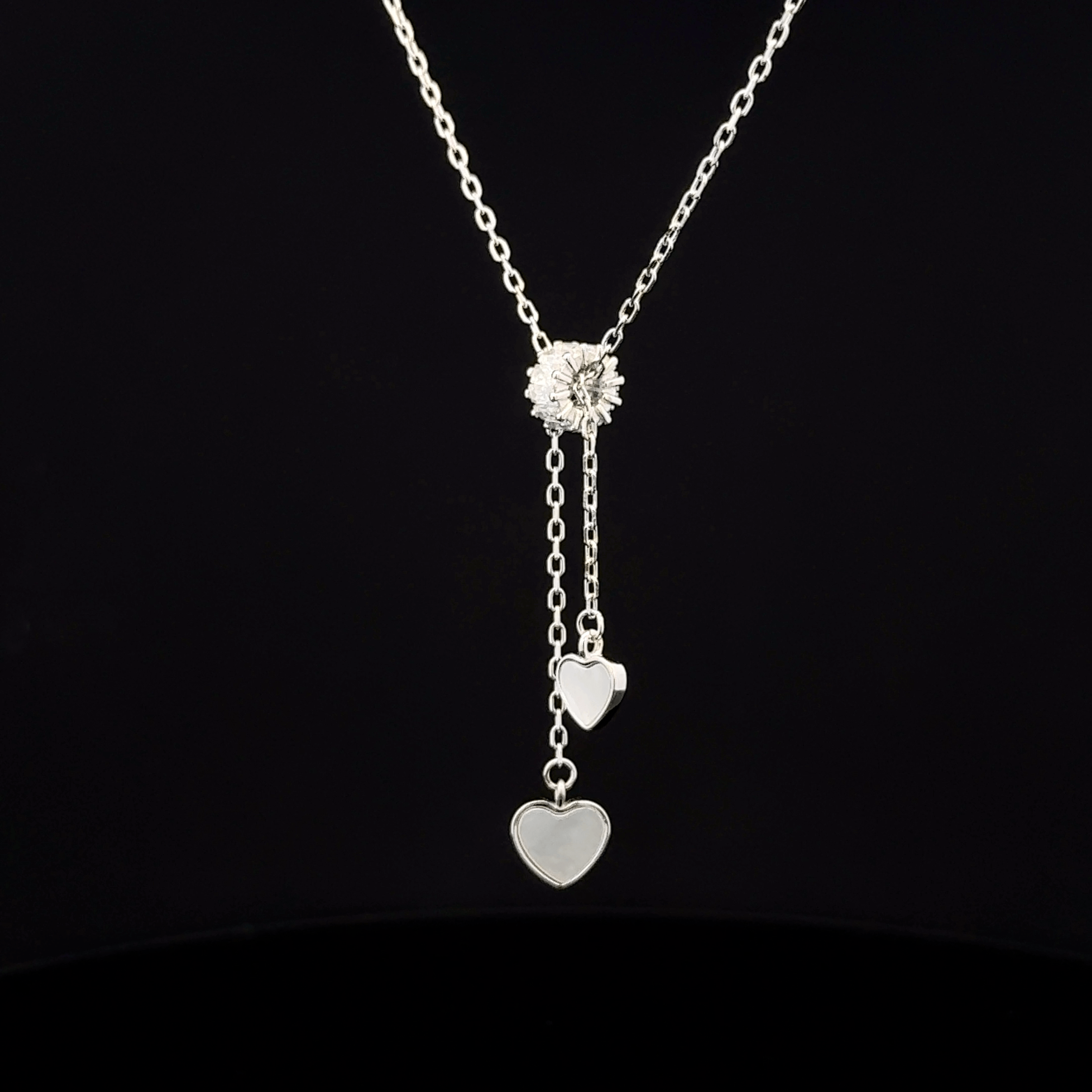The Falling Hearts Lariat chain with pendant