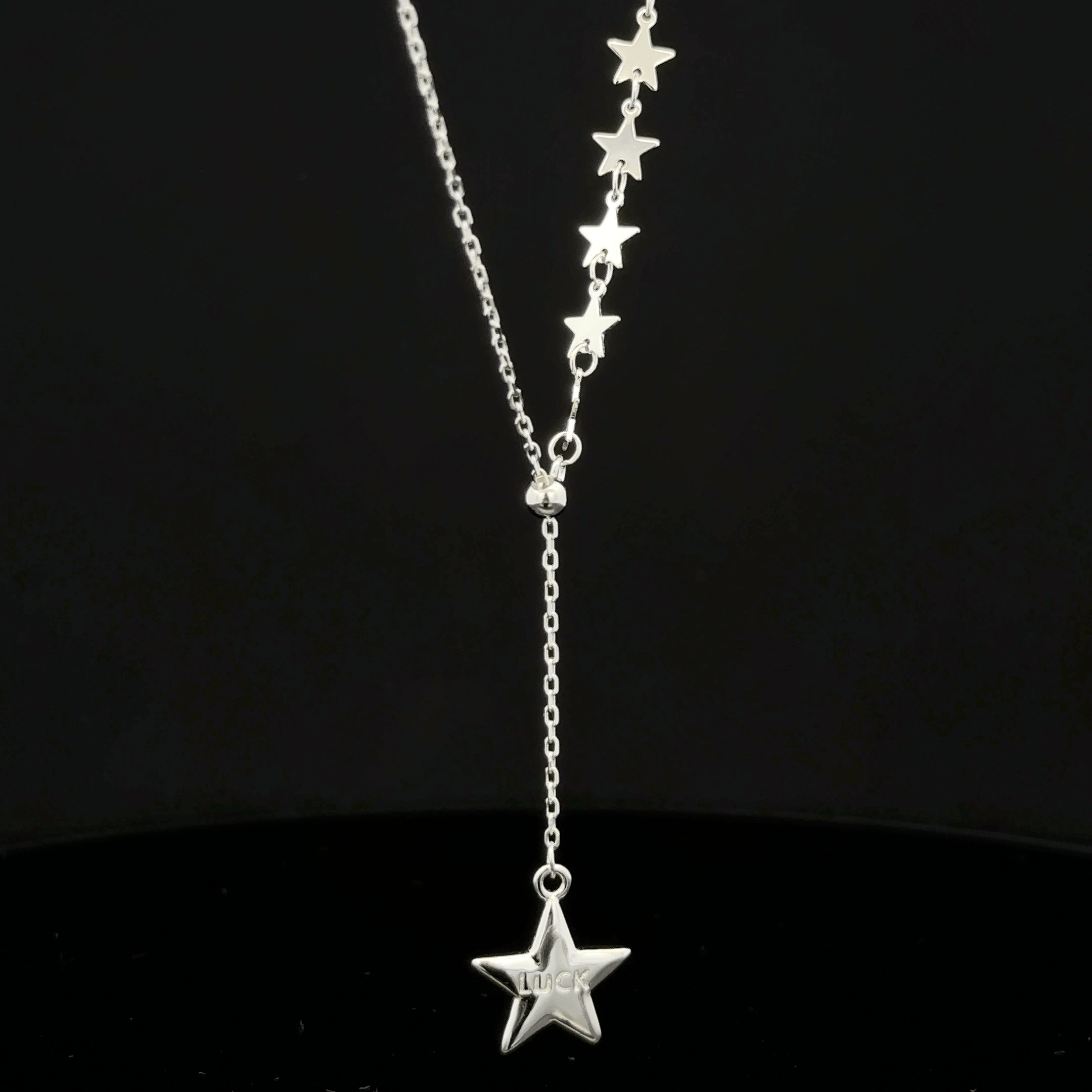 Star shaped chain pendant