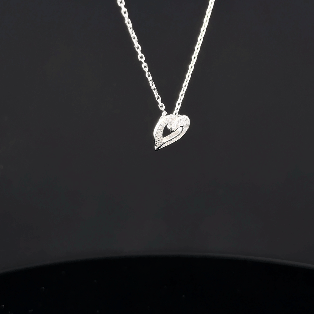 Heart shape chain pendant