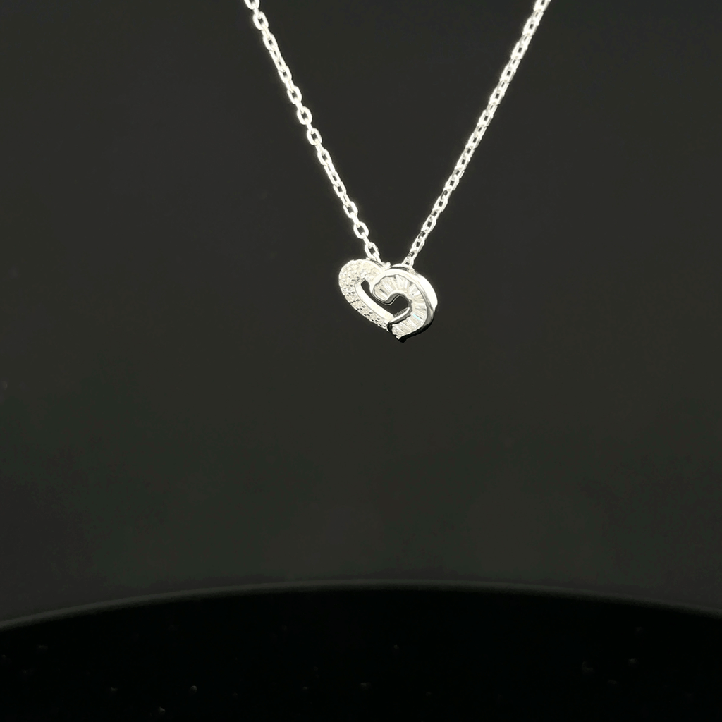 Heart shape chain pendant