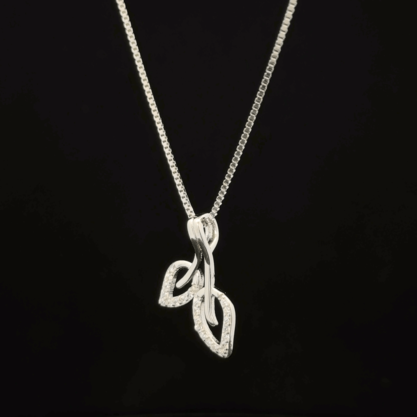 Leaf Chain Pendant