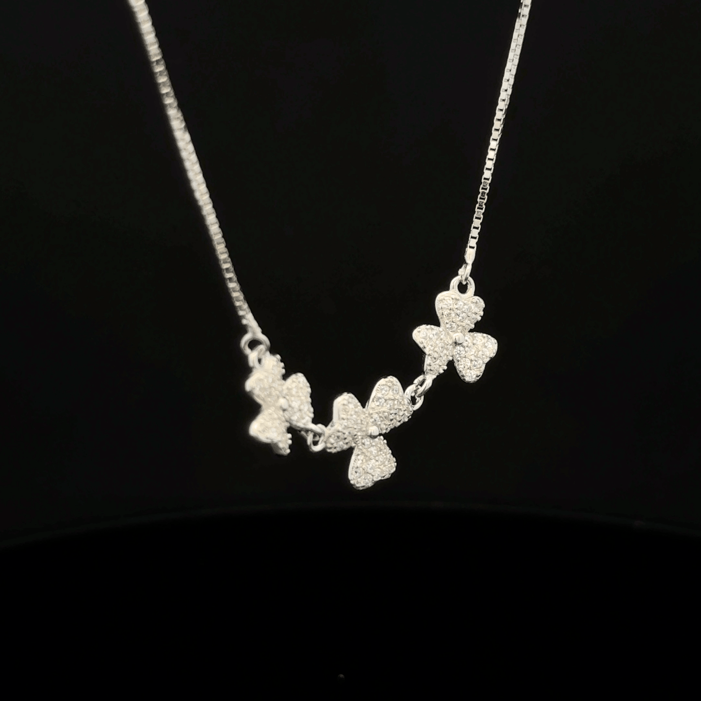 Flower Chain Pendant