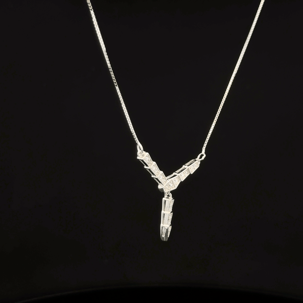 The Prism Spike chain pendant