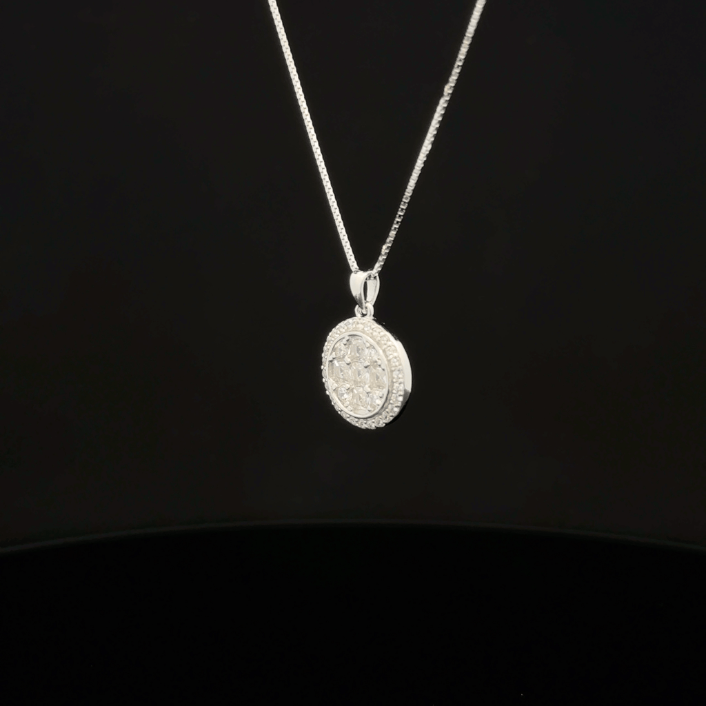 Circle shape chain pendant