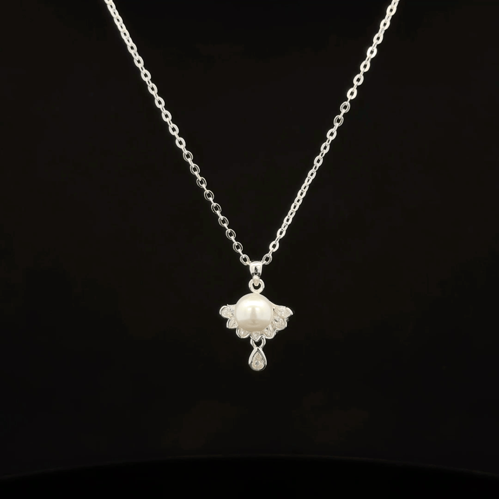Pearl chain pendant