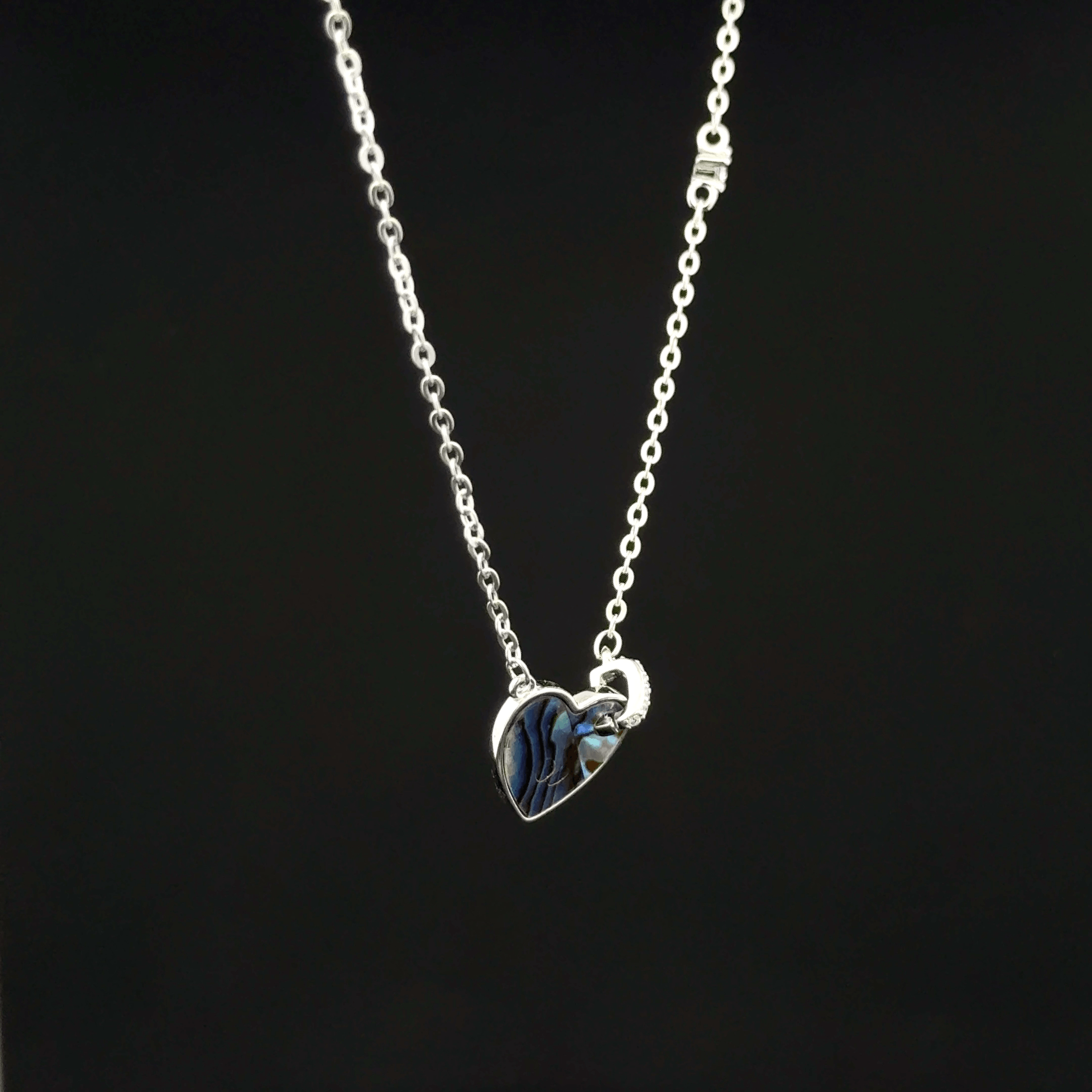 Heart shape chain pendant