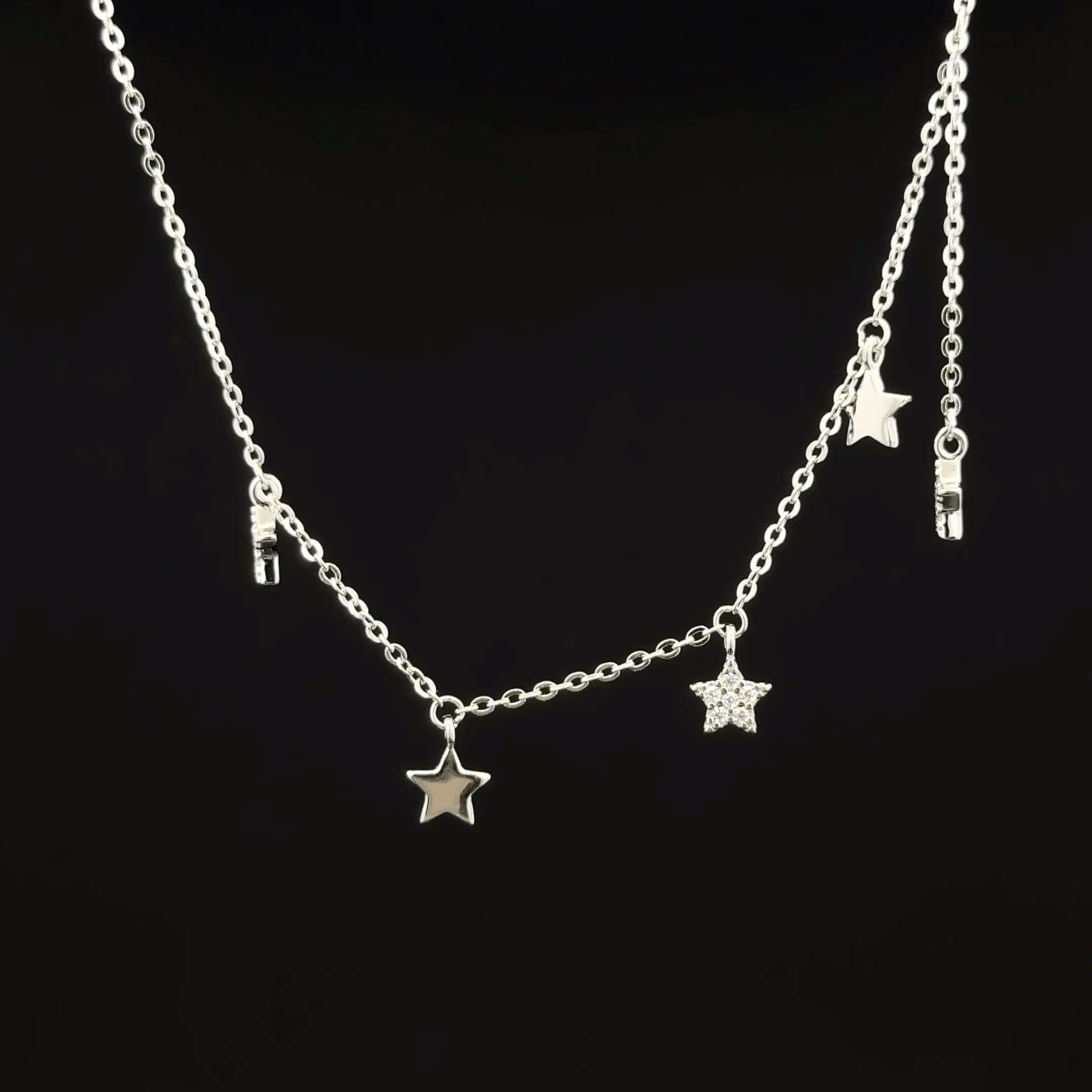 Star charm chain pendant