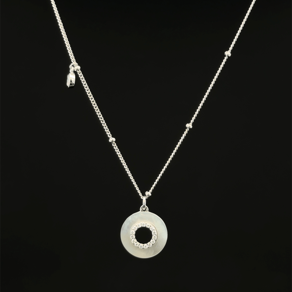 Circle chain pendant