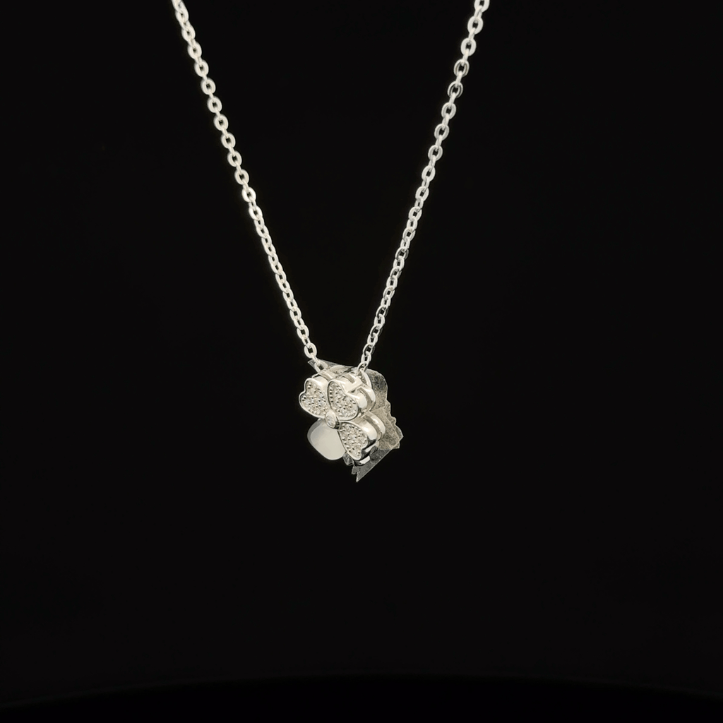 Flower chain pendant