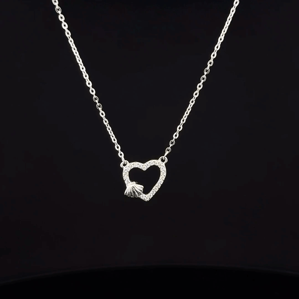 Heart shape chain pendant