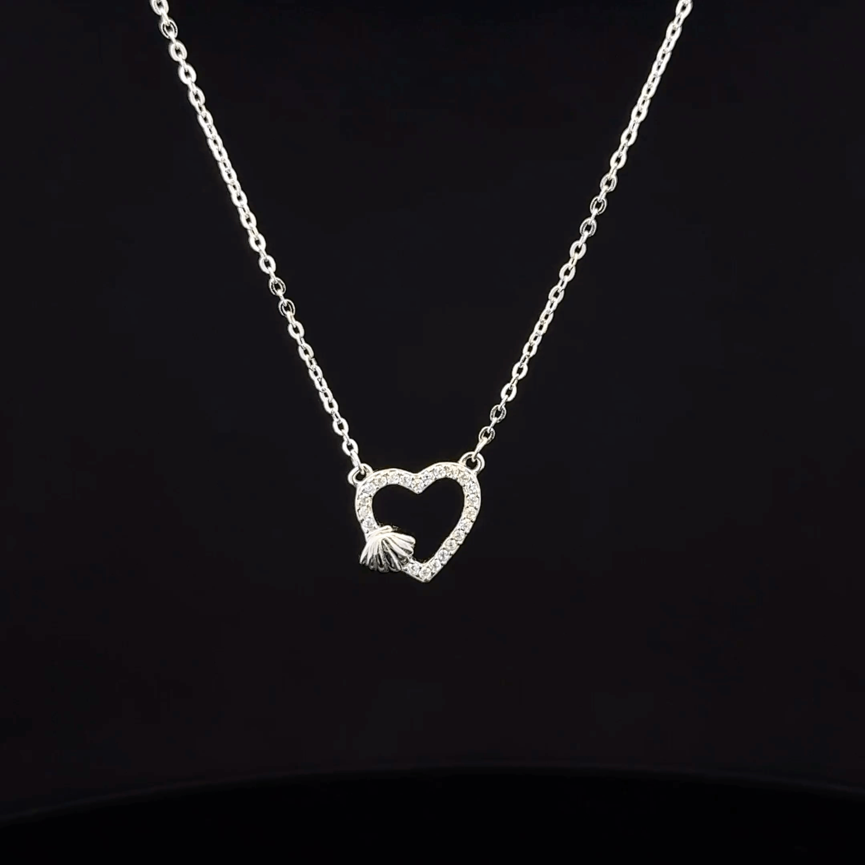 Heart shape chain pendant
