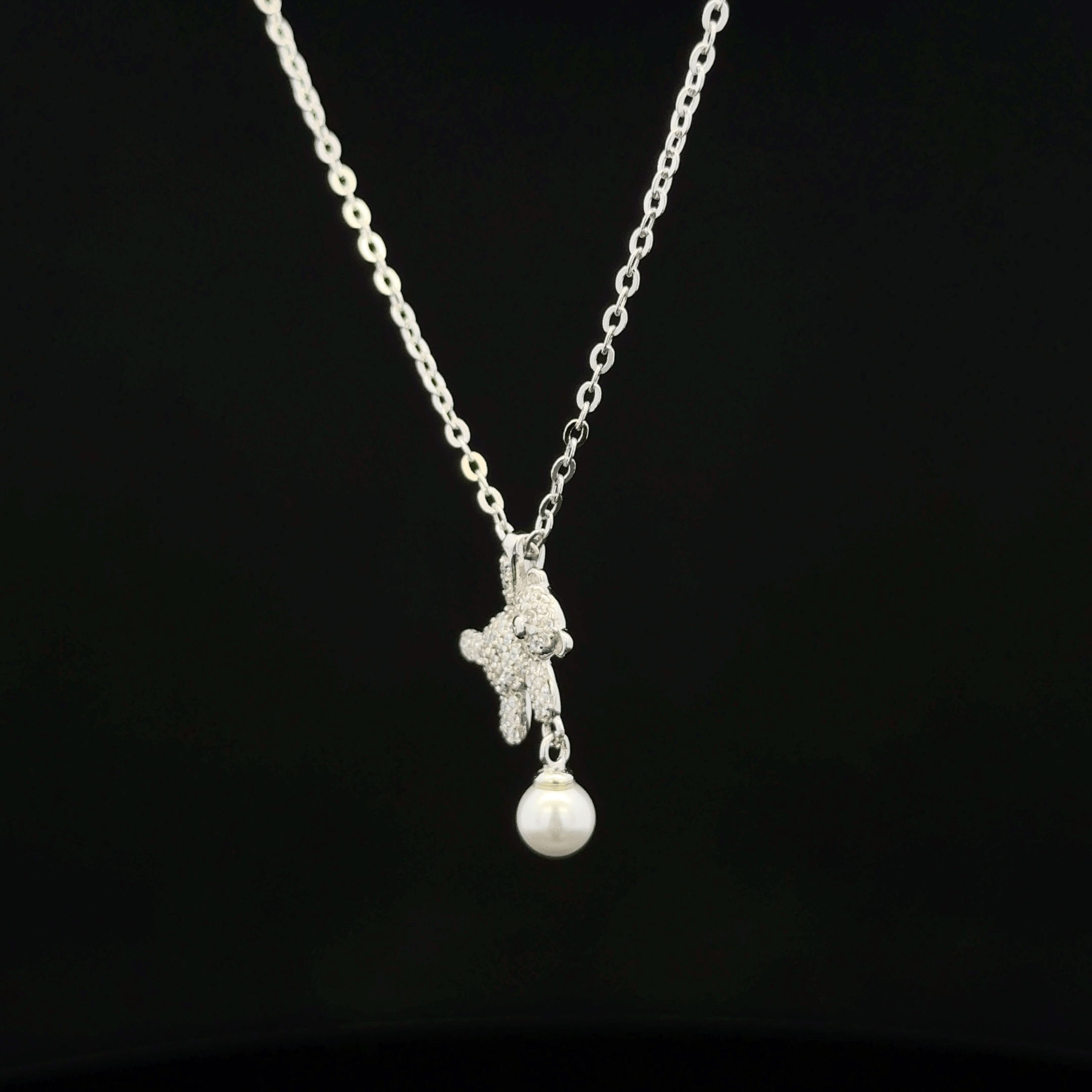 Teddy bear chain pendant