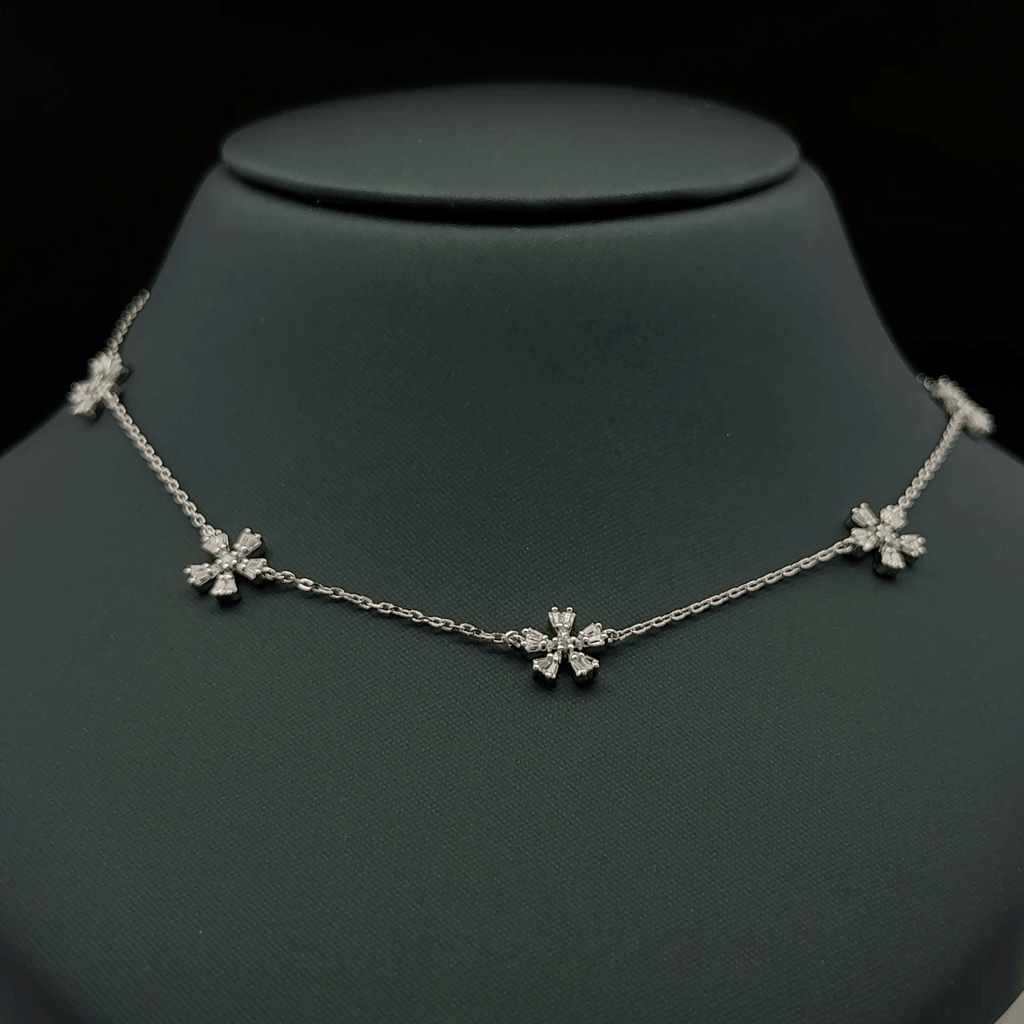 Small snowflake chain