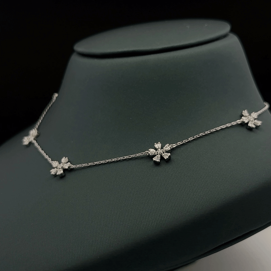 Small snowflake chain