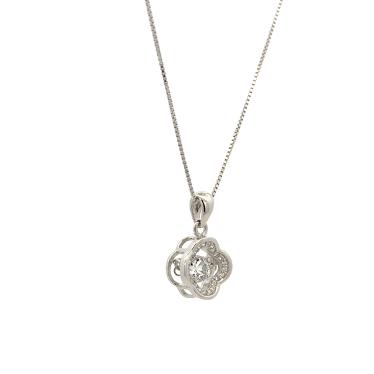 Rhodium clover type chain with pendent