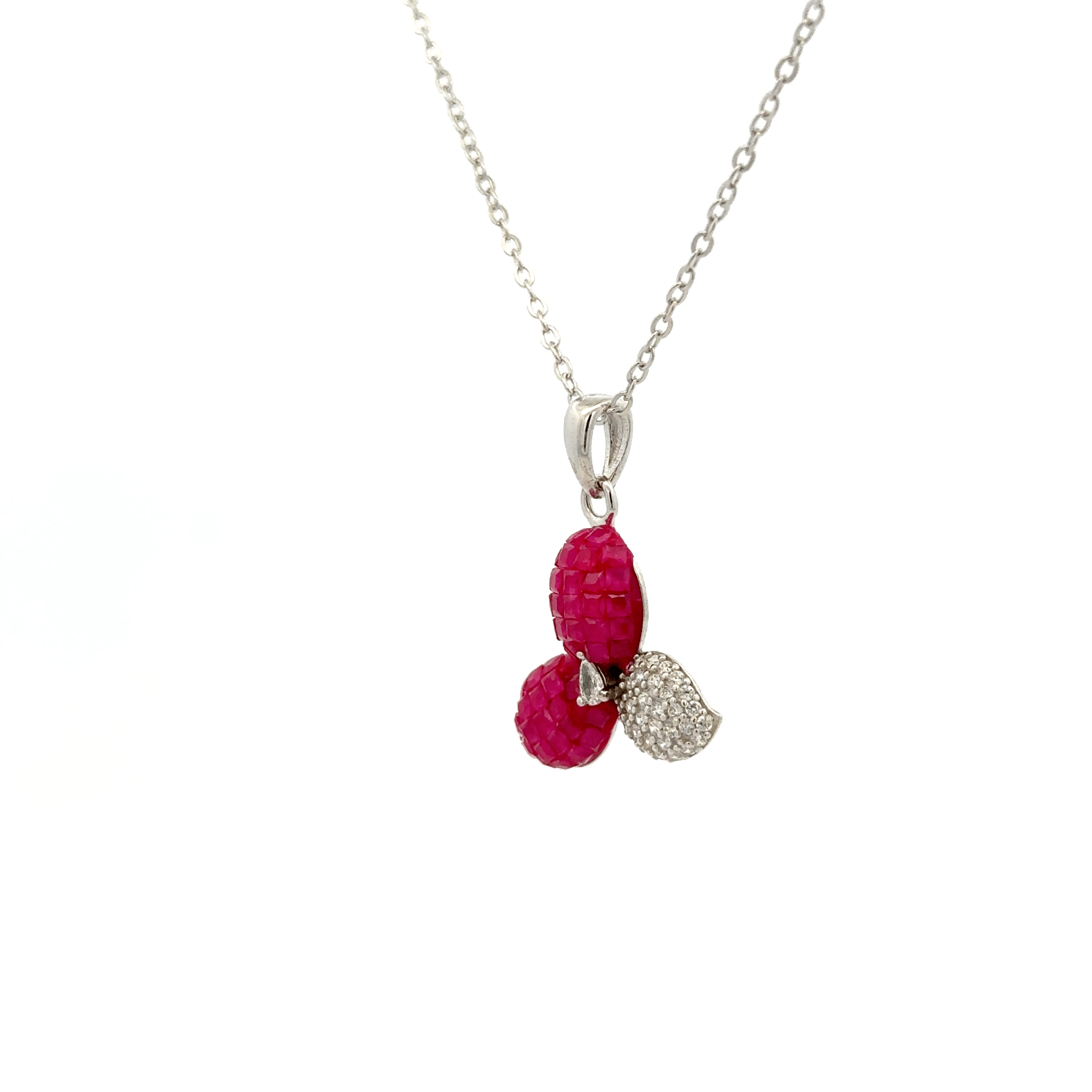Rhodium flower chain with pendent