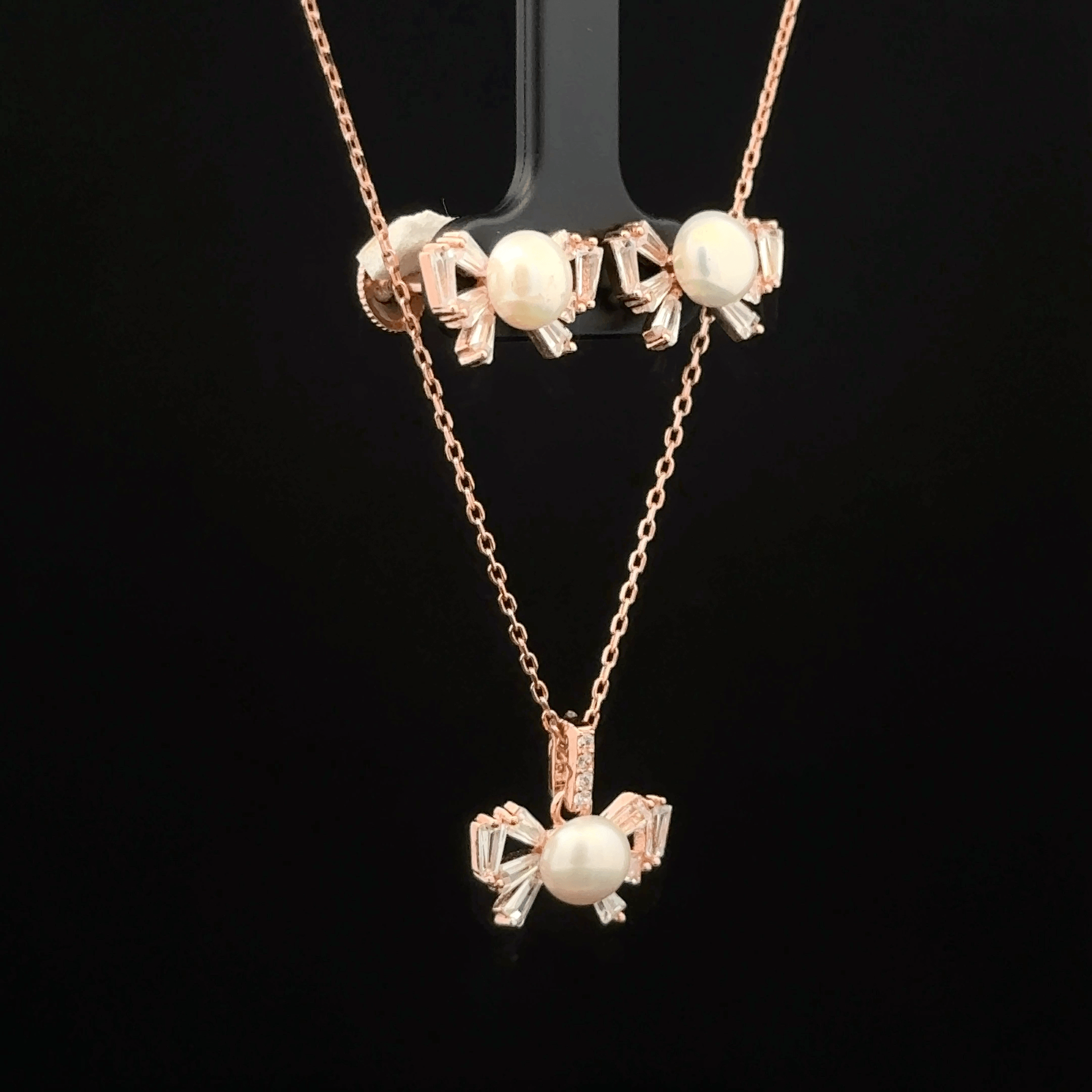 Bow Chain Pendant Earrings