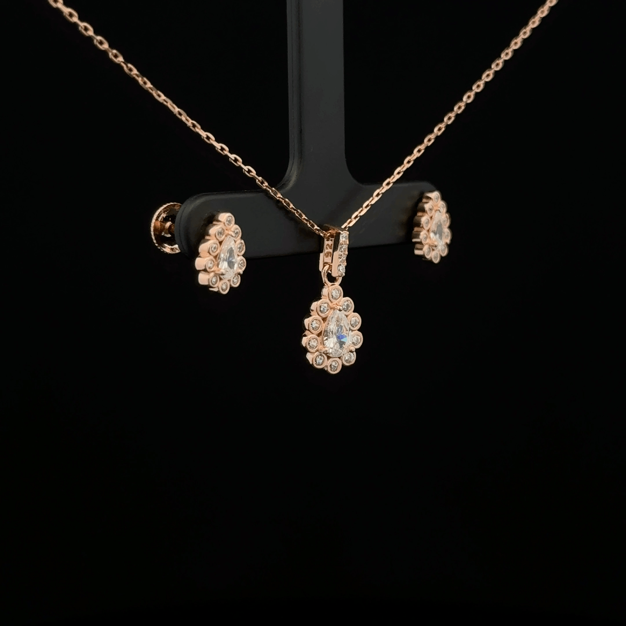 Oval Chain Pendant Earrings