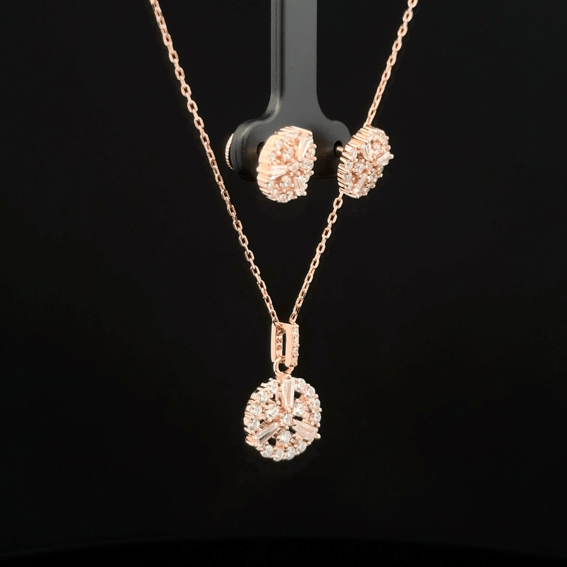 Wheel Chain Pendant Earrings