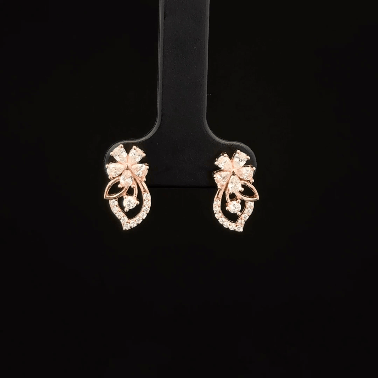ROSEGOLD 7 STONE EARRING