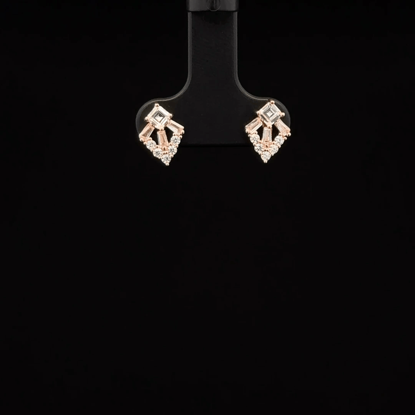 ROSEGOLD INVERSE TRIANGLE EARRING
