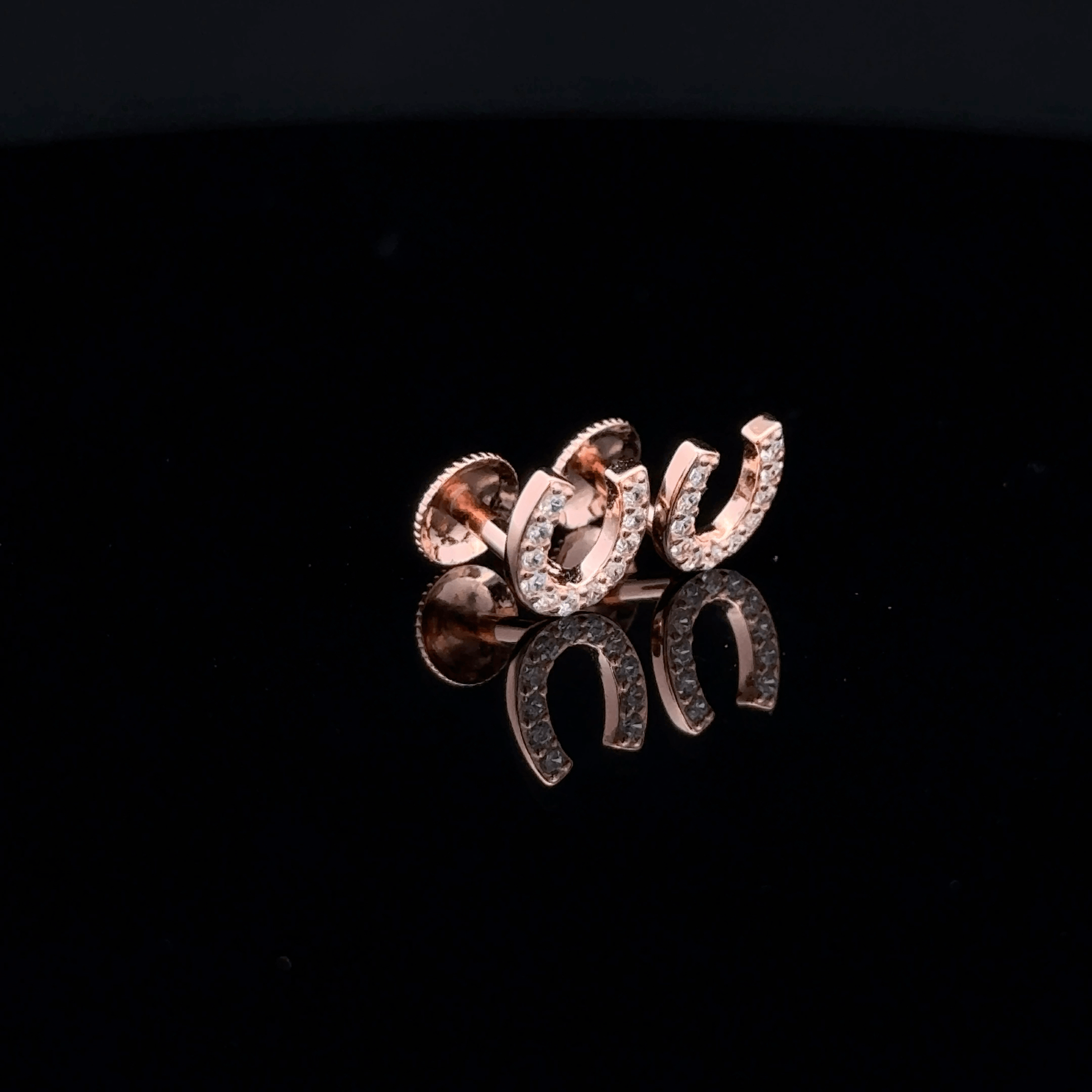 Rose gold Horseshoe earrings
