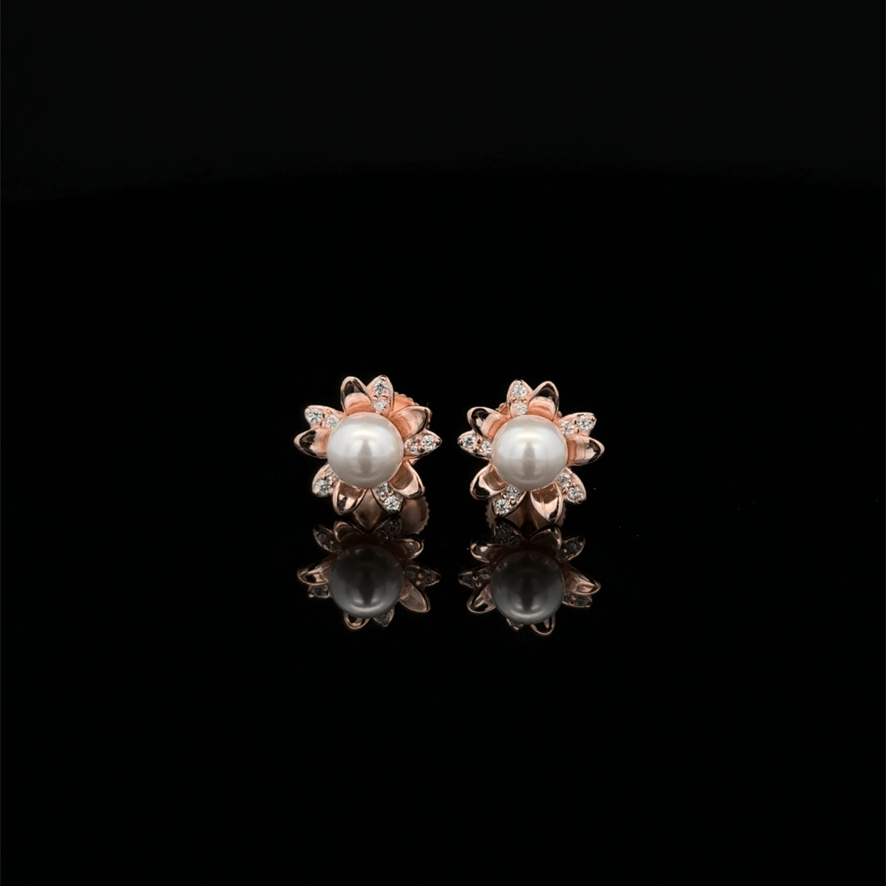Rose gold Pearl Flower Earrings
