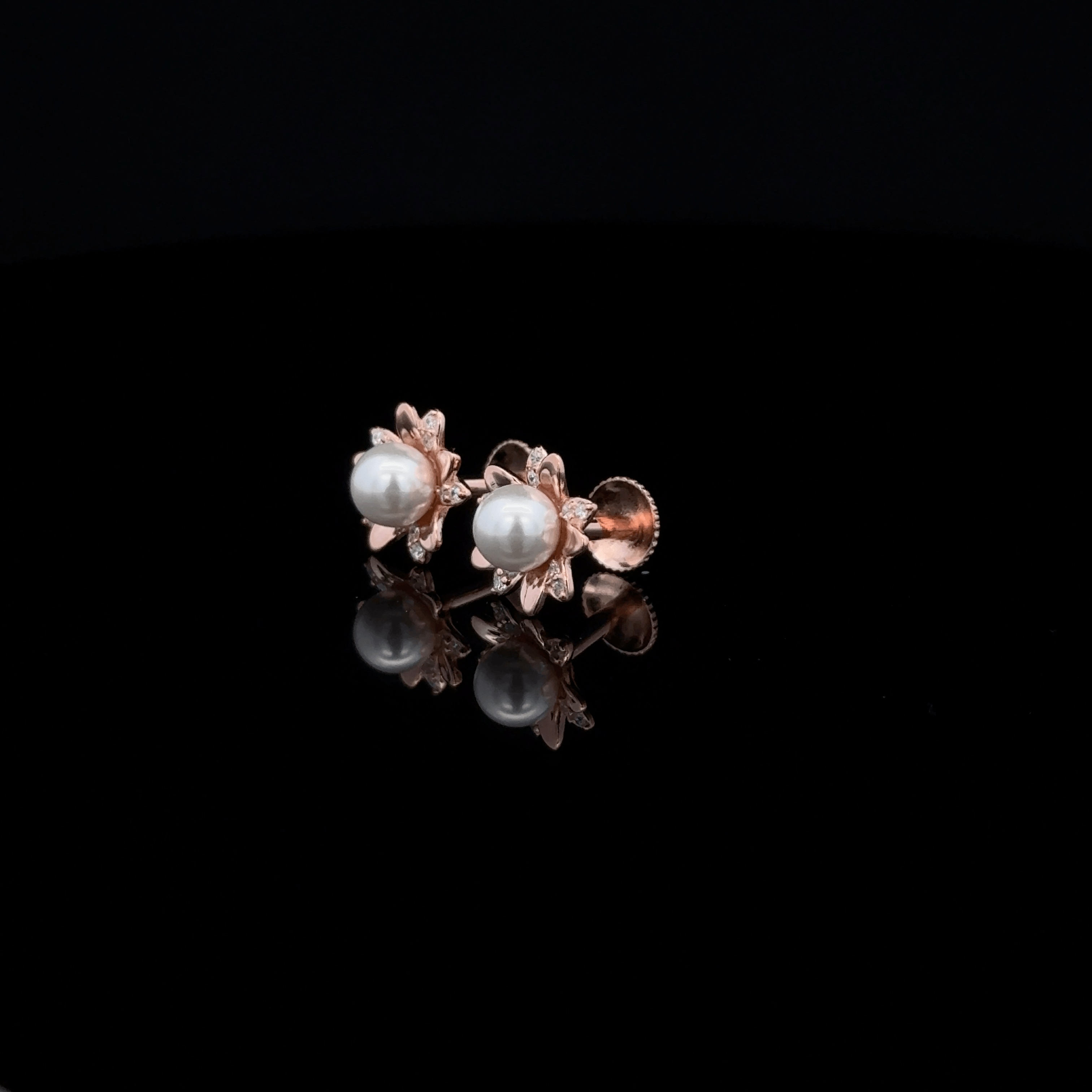 Rose gold Pearl Flower Earrings