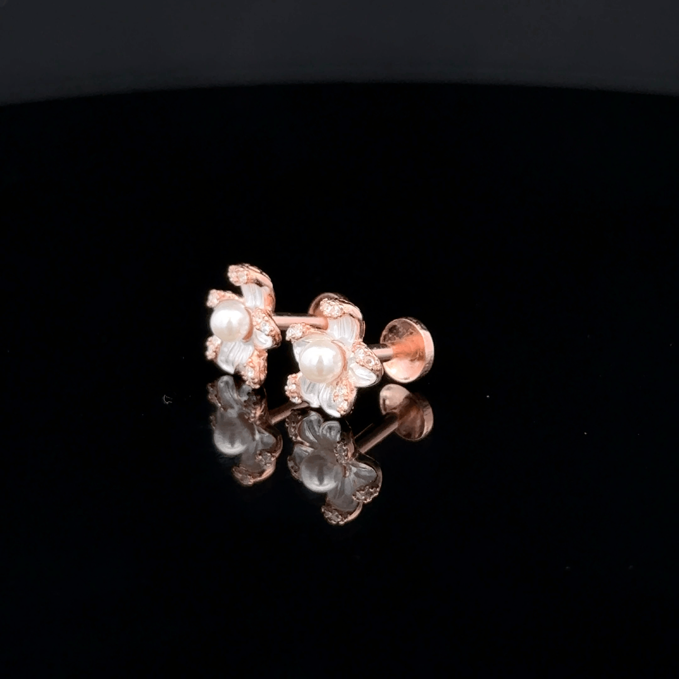 Rose gold flower with pearl earrings
