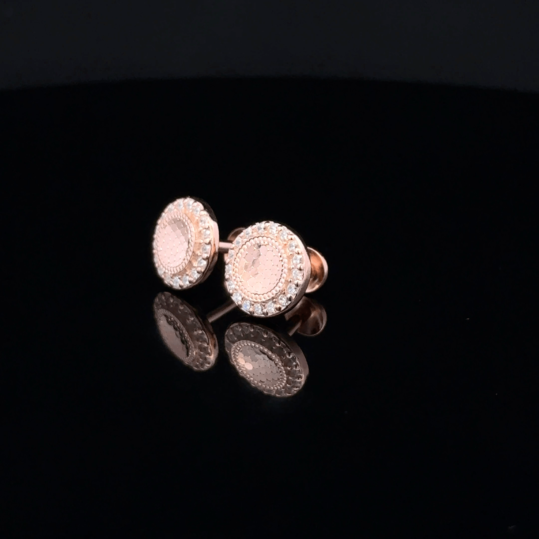Rose gold circle shape earrings