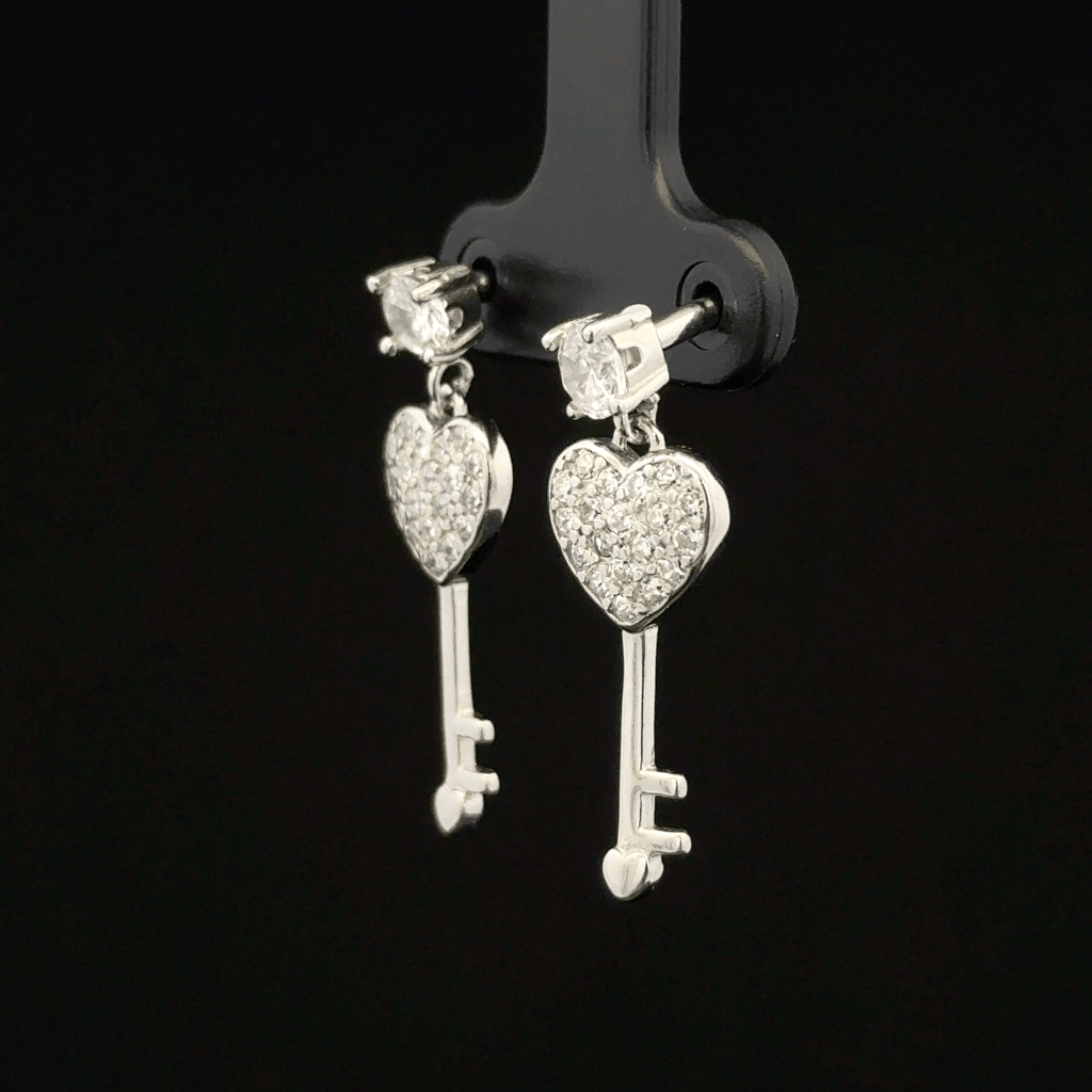 Heart and key shape earrings
