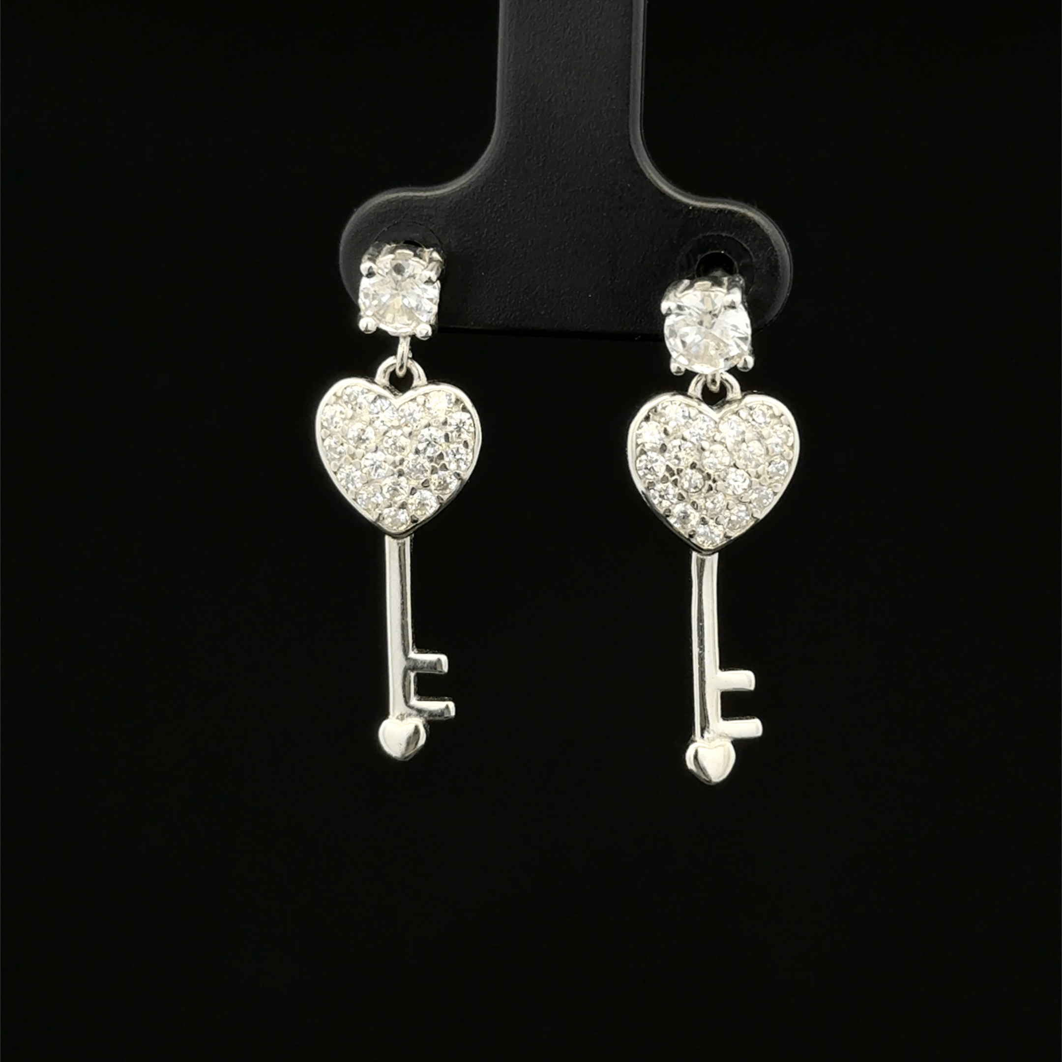 Heart and key shape earrings