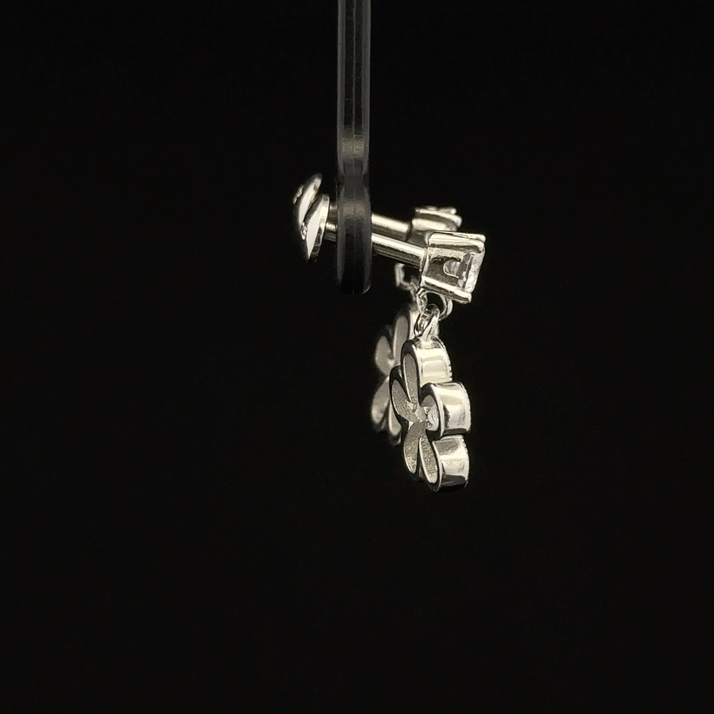 Flower drop earrings