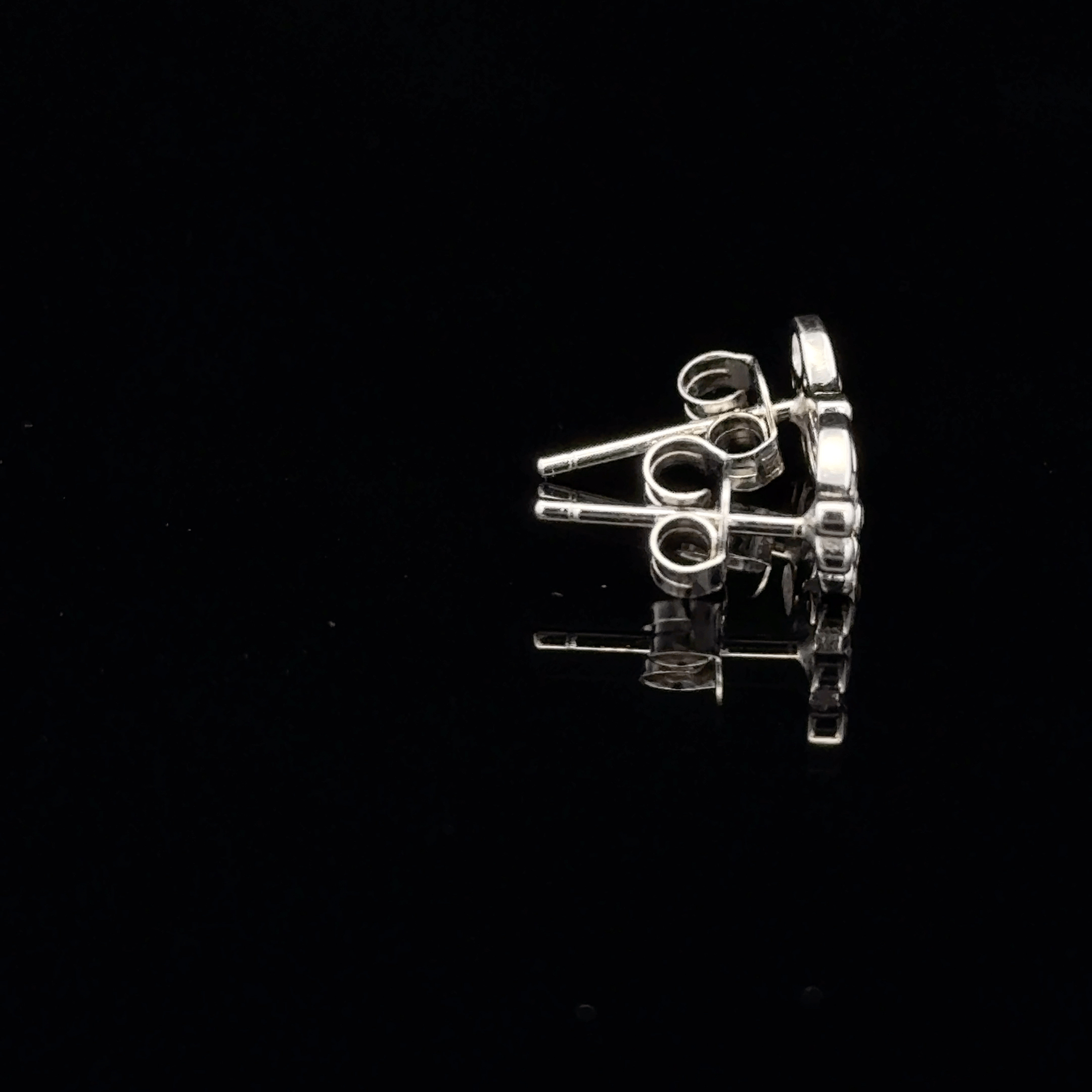 Crown shaped earrings