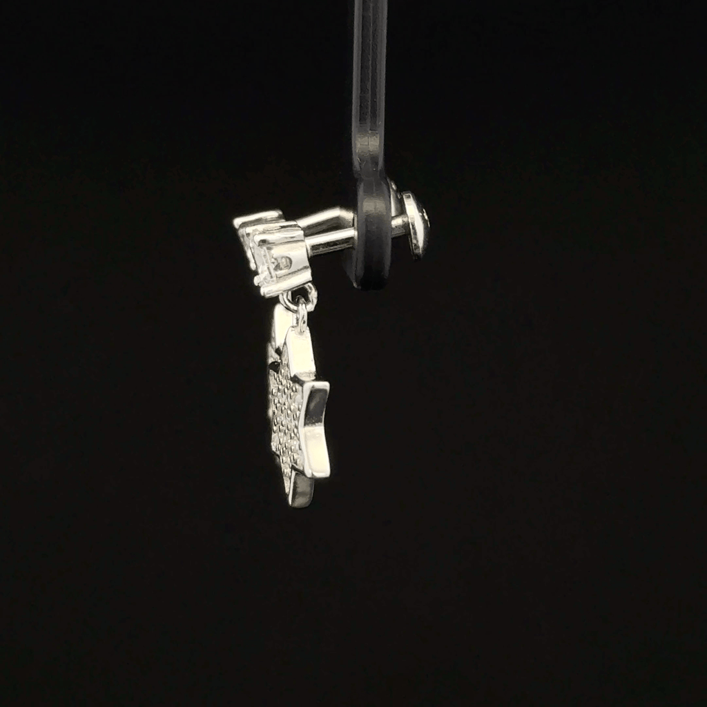Star shape drop earrings