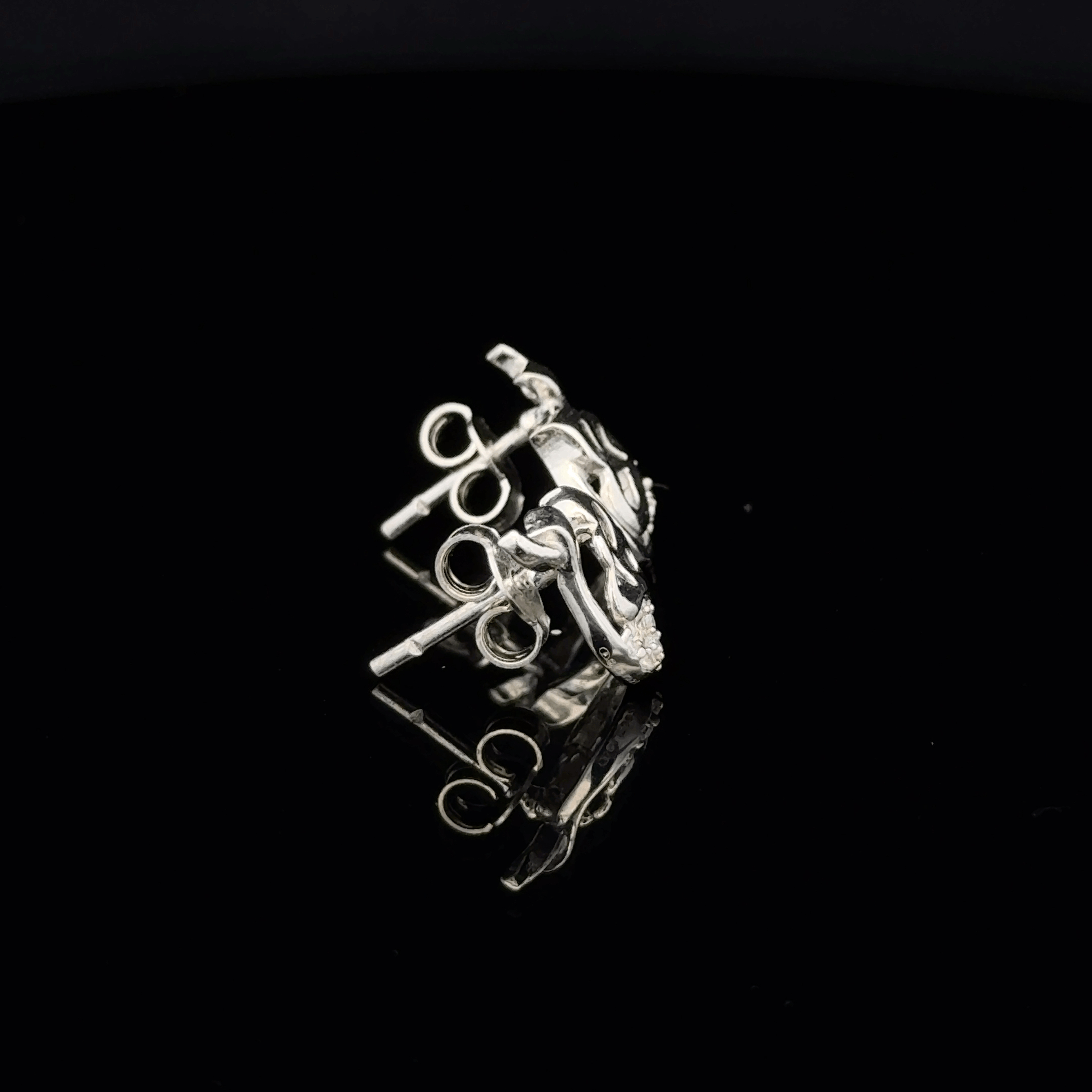 Imperial Ribbon Studs earrings